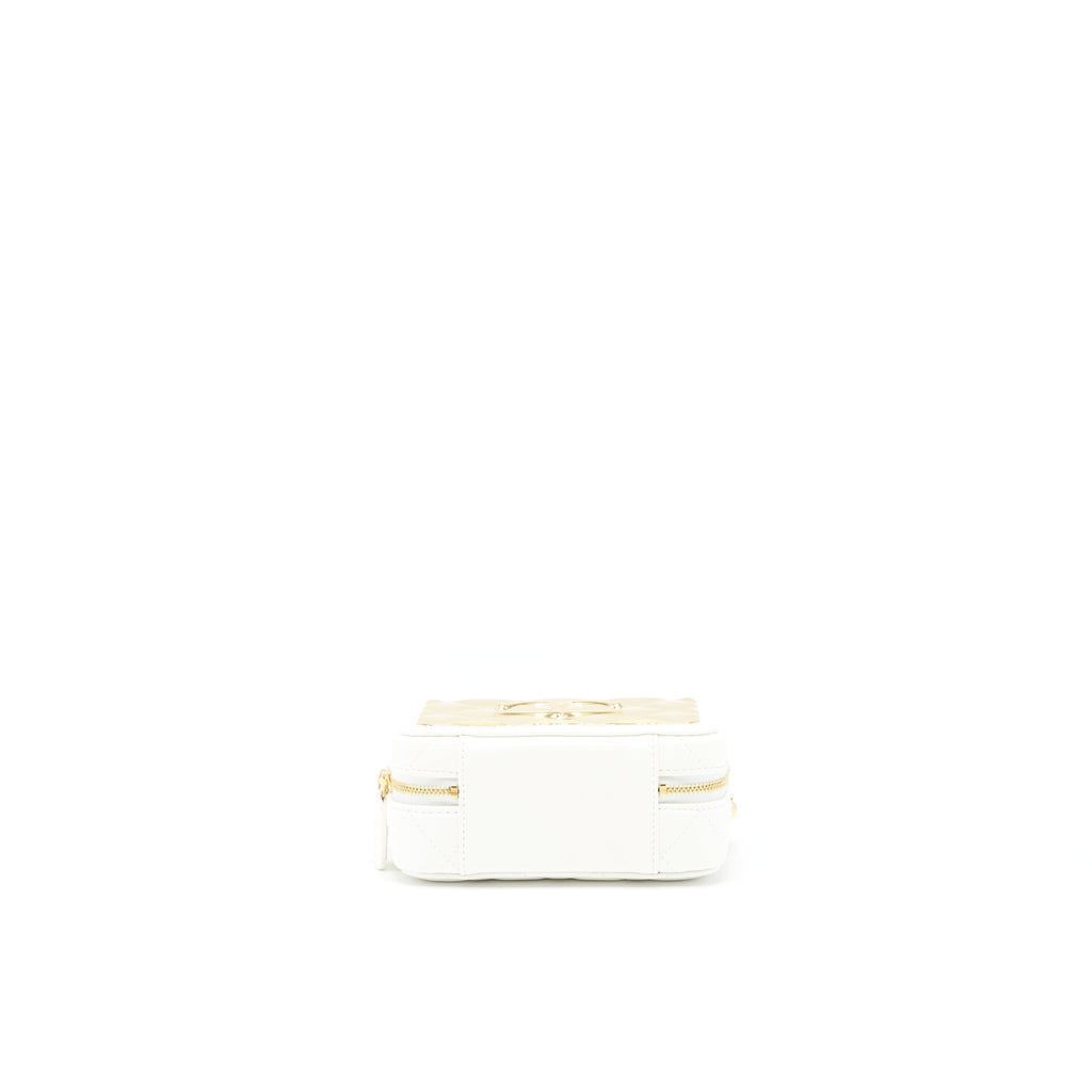 CHANEL 21K SMALL METAL PLATE VANITY WITH CHAIN LAMBSKIN WHITE GHW