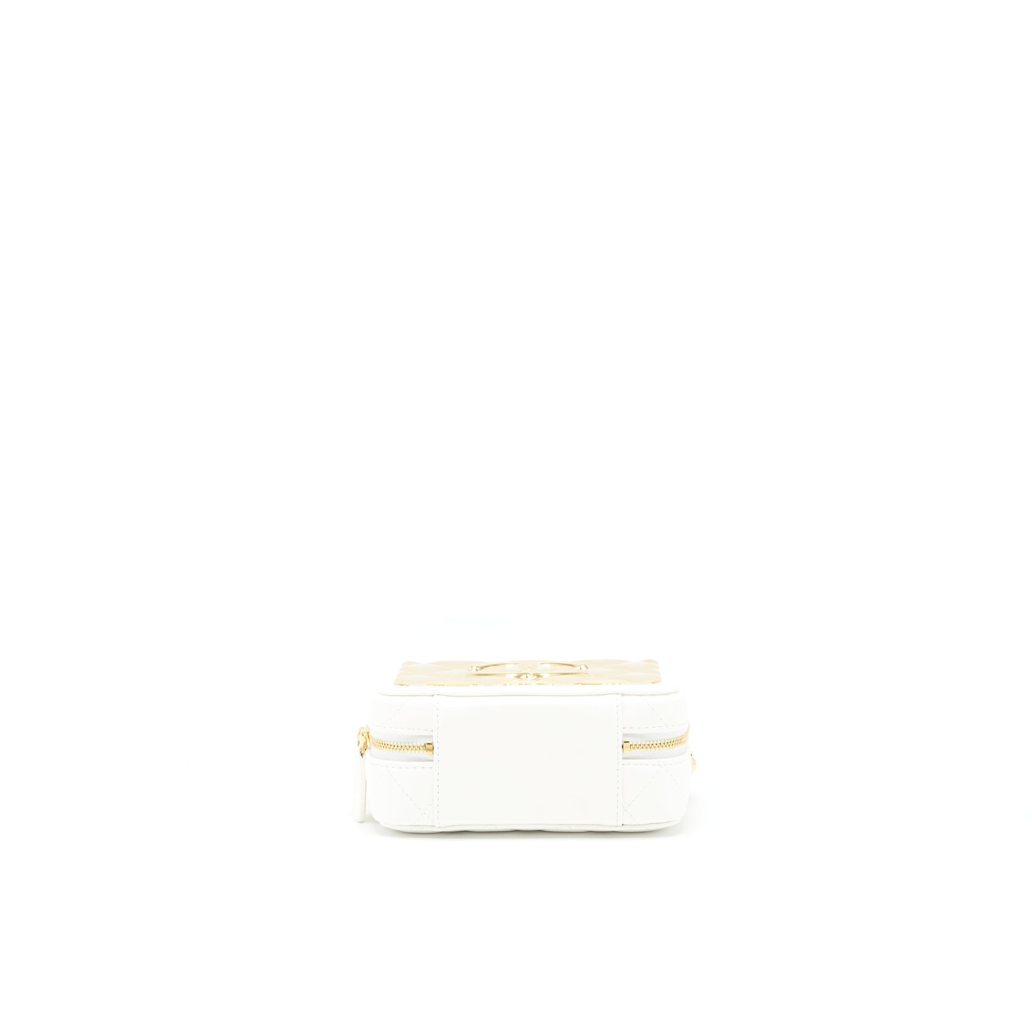 CHANEL 21K SMALL METAL PLATE VANITY WITH CHAIN LAMBSKIN WHITE GHW
