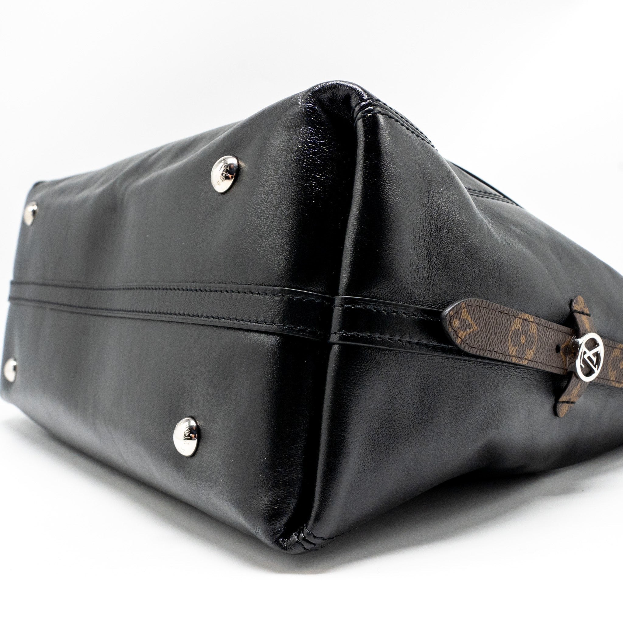 LOUIS VUITTON CARRYALL VIBE MM LAMBSKIN/MONOGRAM CANVAS BLACK SHW