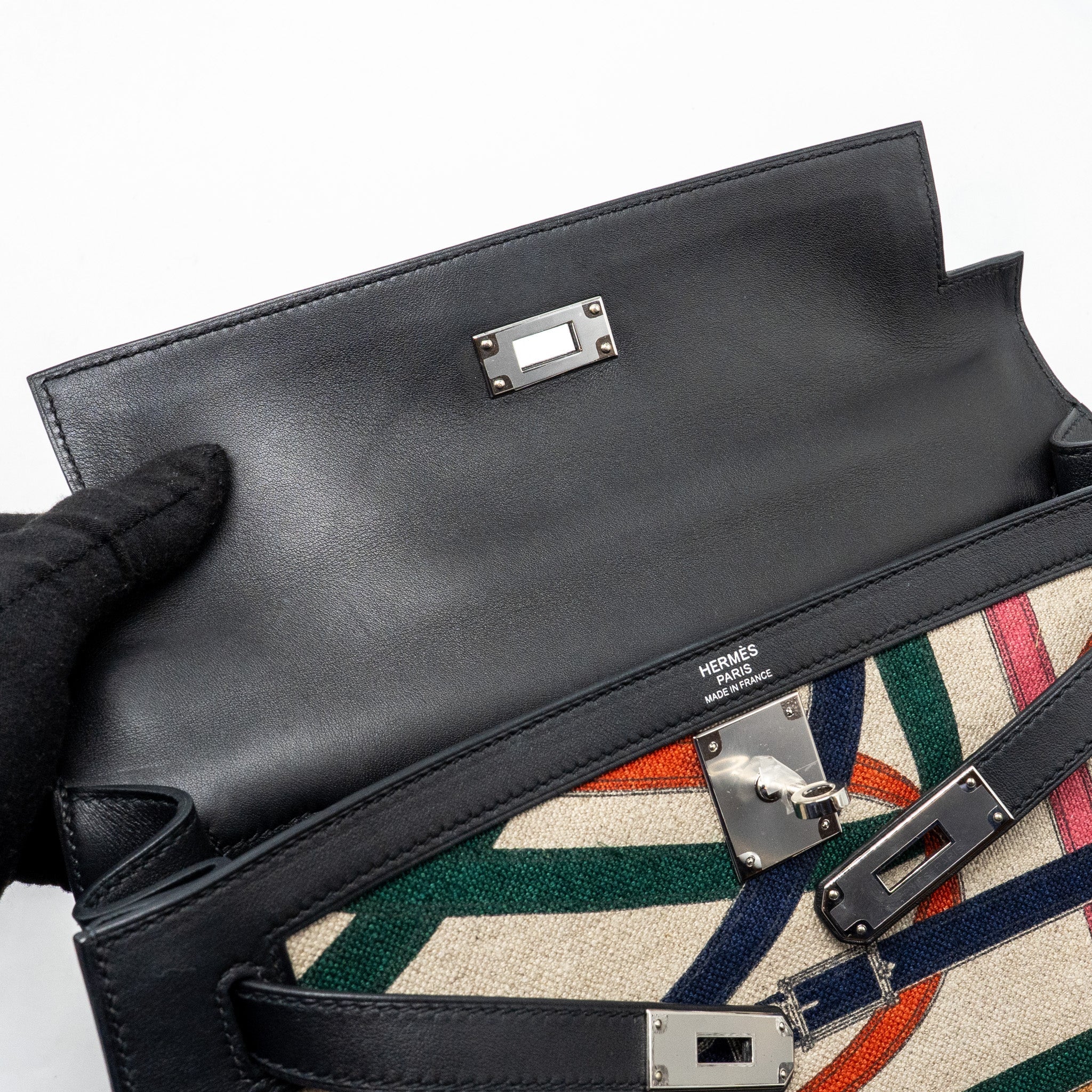 HERMES KELLY 32 LIMITED EDITION TOILE DE WASHED CANVAS / SWIFT LEATHER BLACK / CAVALCADOUR PRINT SHW