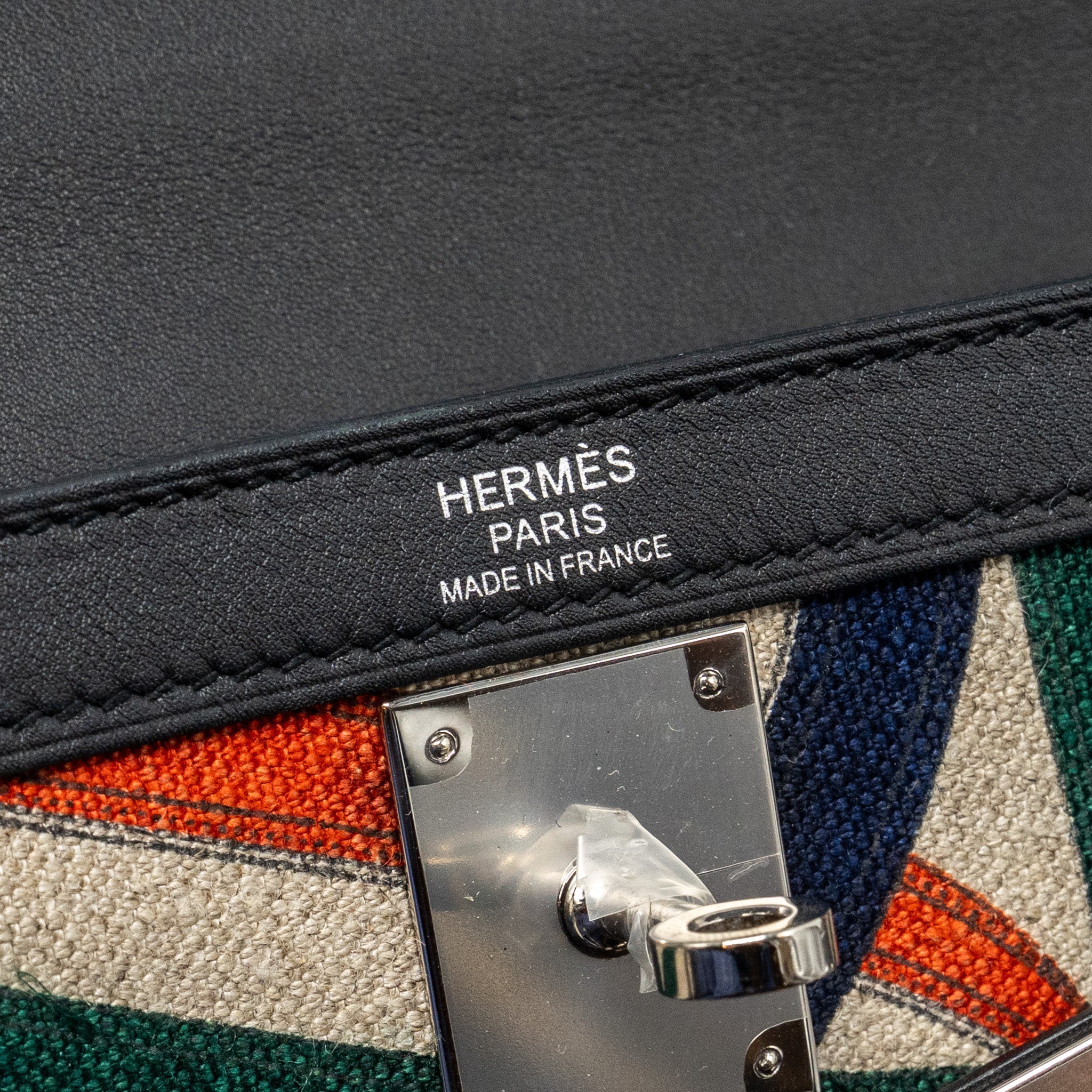 HERMES KELLY 32 LIMITED EDITION TOILE DE WASHED CANVAS / SWIFT LEATHER BLACK / CAVALCADOUR PRINT SHW