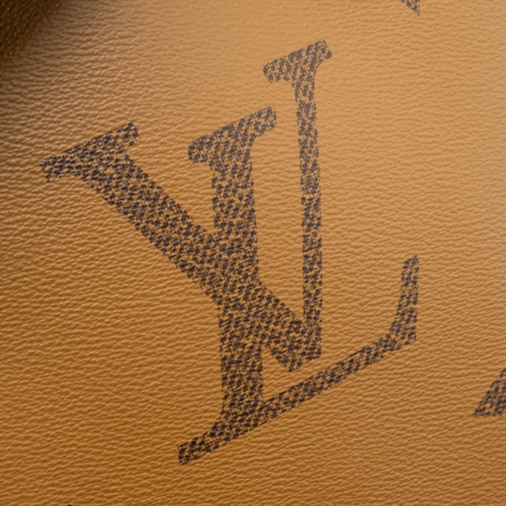 LOUIS VUITTON ONTHEGO MM MONOGRAM CANVAS GHW