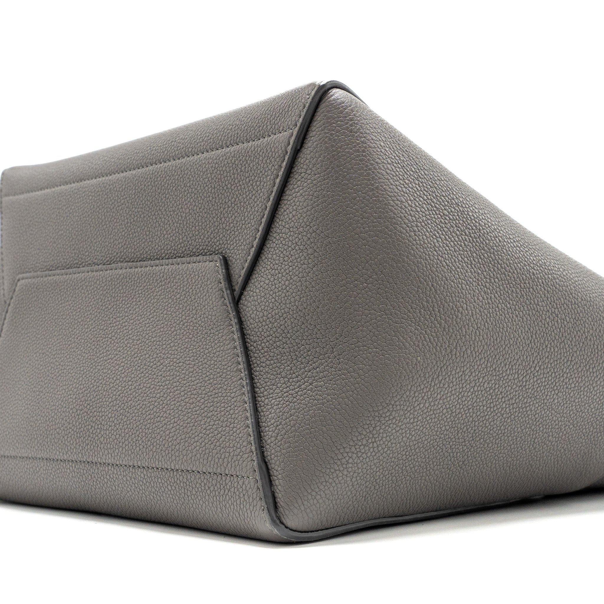 CELINE SANGLE BUCKET BAG GRAINED CALFSKIN GREY GHW