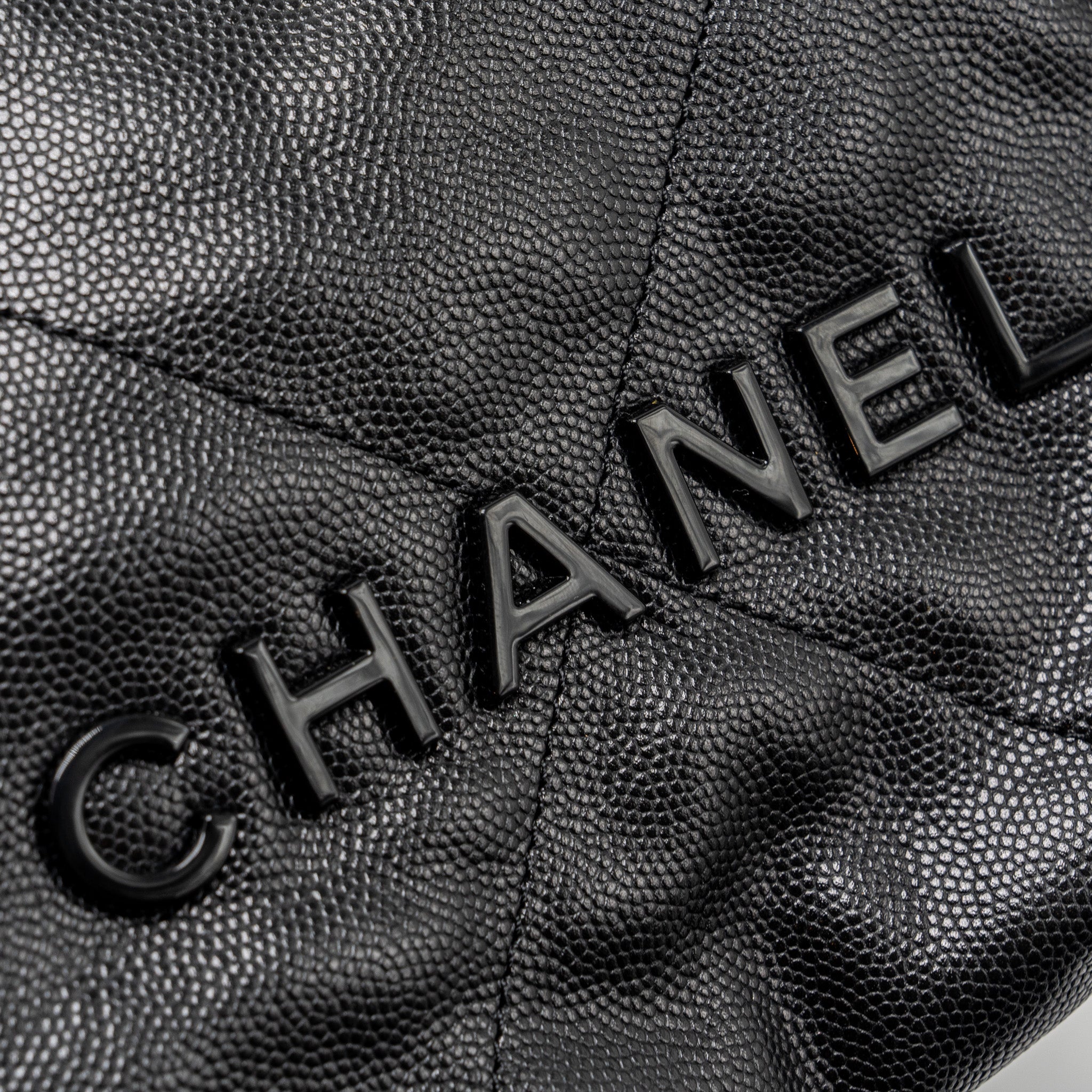 CHANEL MINI 22 BAG CAVIAR BLACK GHW (MICROCHIP)