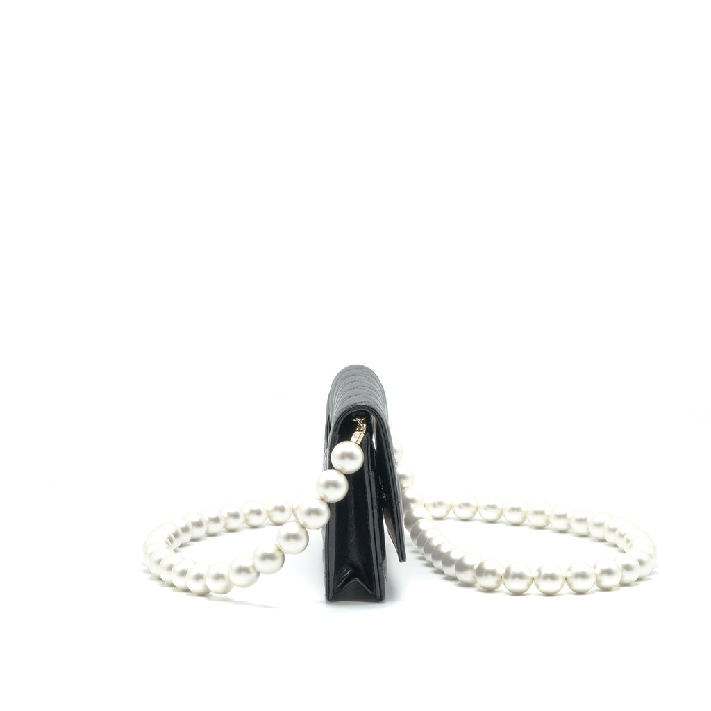 CHANEL GIANT PEARL CRUSH WALLET ON CHAIN BLACK