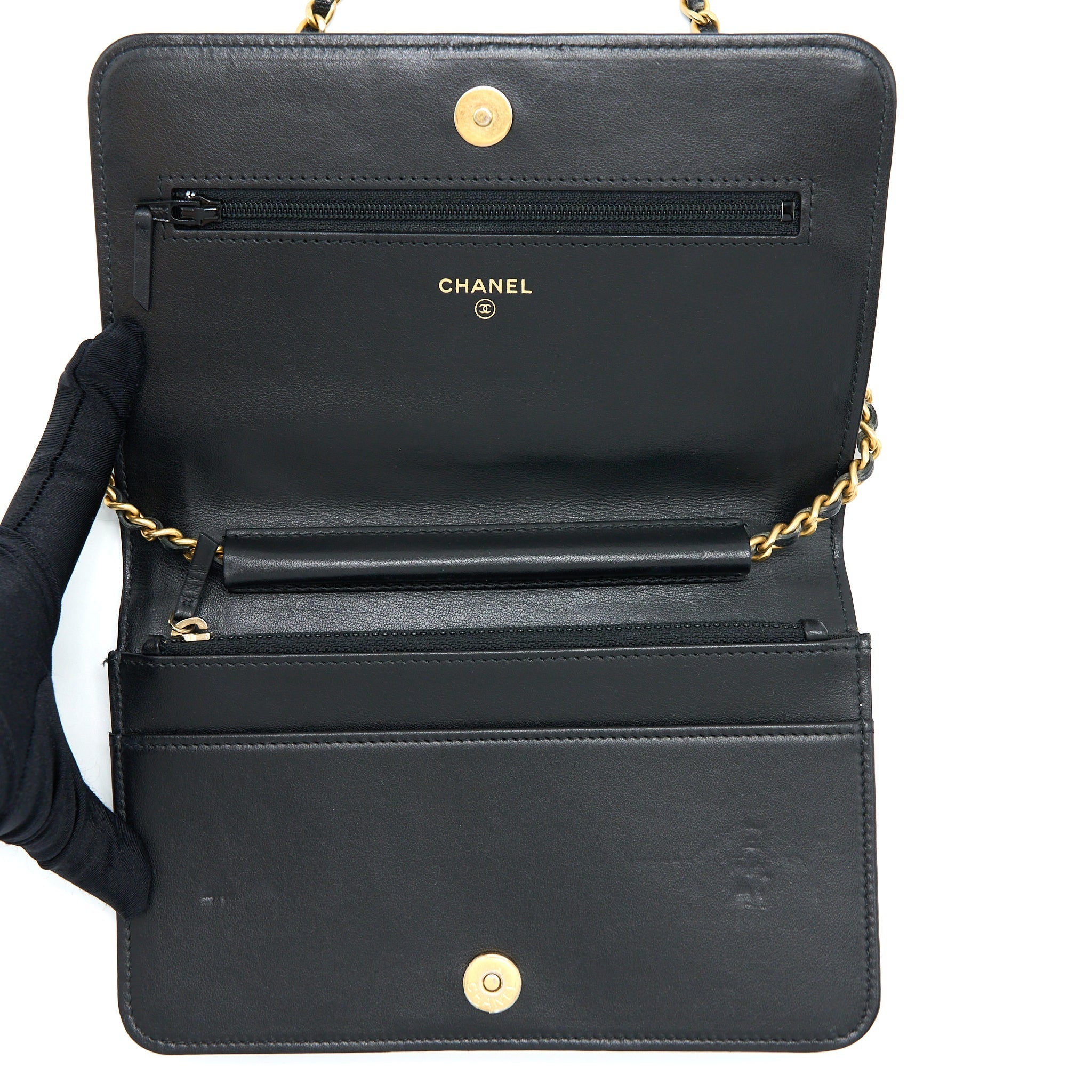 CHANEL CLASSIC BOY WALLET ON CHAIN CAVIAR BLACK GHW