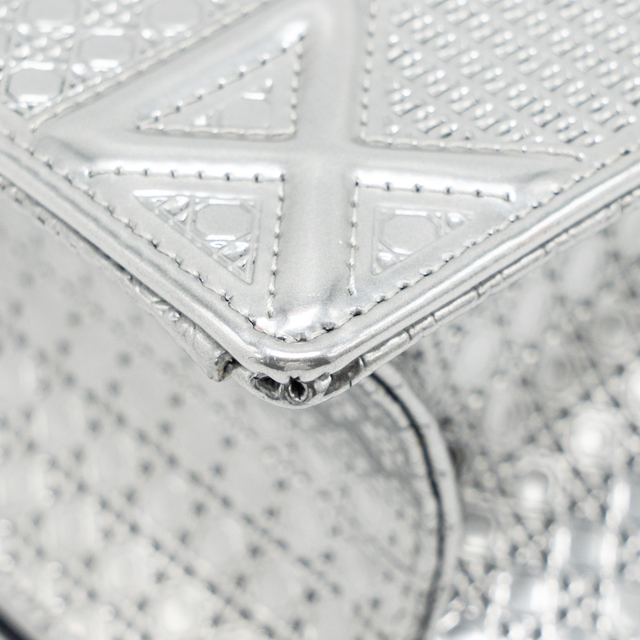 DIOR DIORAMA FLAP BAG PATENT MICRO-CANNAGE LEATHER METALLIC SILVER SHW
