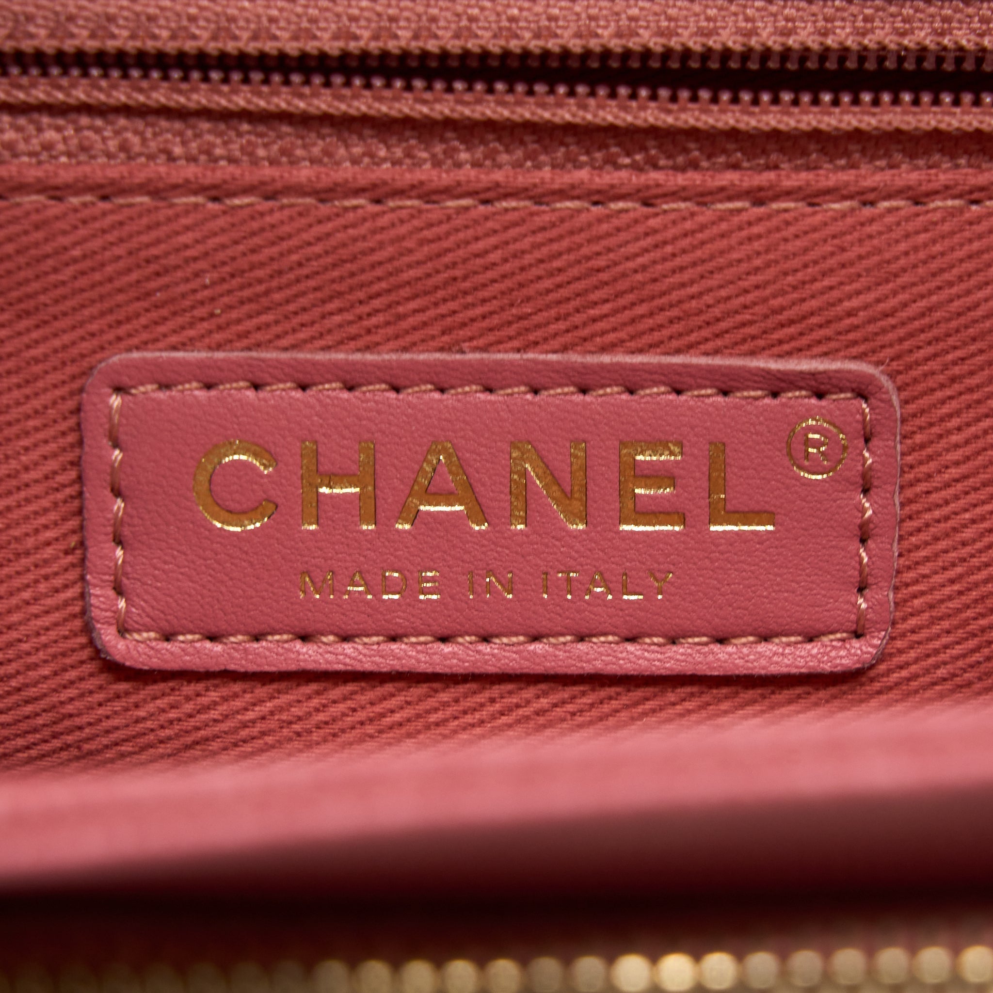 CHANEL SMALL BUSINESS AFFINITY CAVIAR PINK LGHW