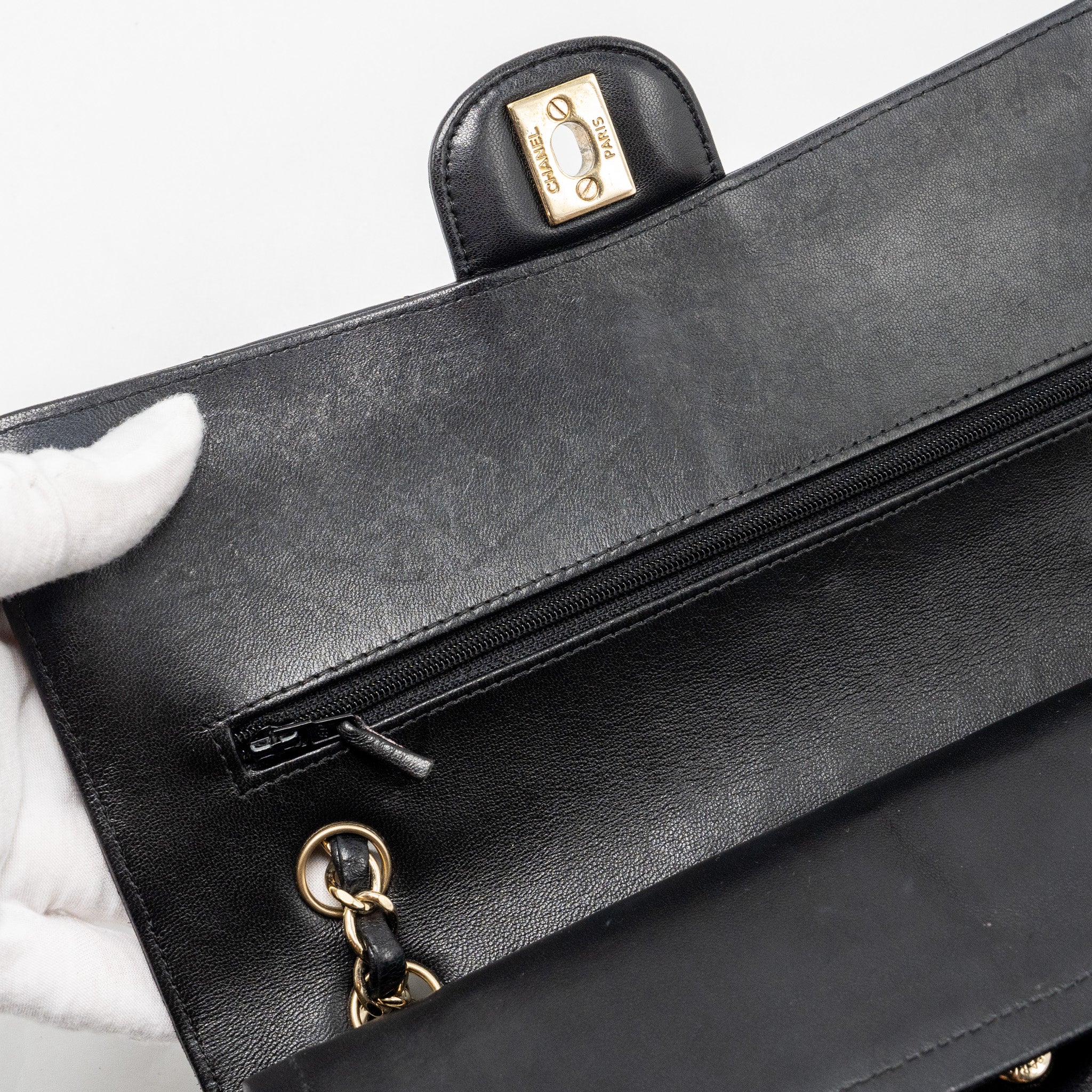 CHANEL MEDIUM CLASSIC DOUBLE FLAP BAG CHEVRON LAMBSKIN BLACK LGHW