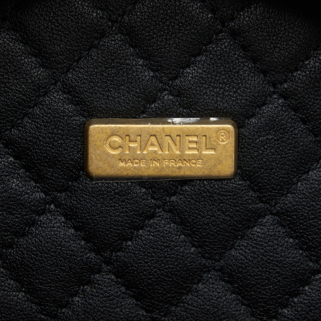 CHANEL 22C SMALL VANITY CASE BEECH WOOD, CALFSKIN BEIGE / BLACK WITH GHW