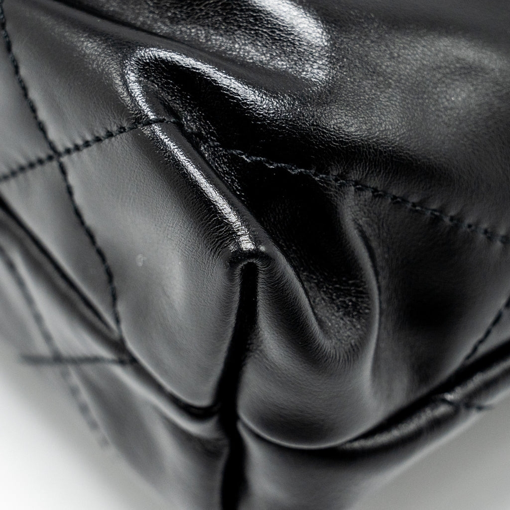 CHANEL MINI 22 BAG CALFSKIN BLACK GHW (MICROCHIP)