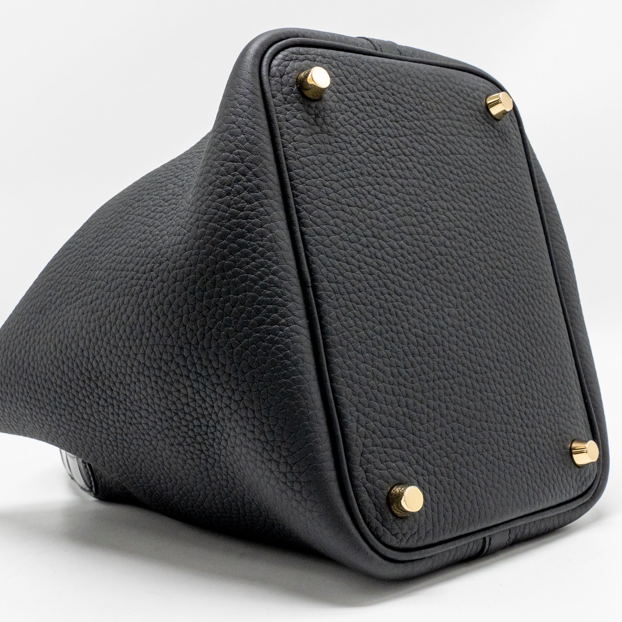 HERMES PICOTIN 18 TOUCH LOCK BAG CLEMENCE/ALLIGATOR MISSISSIPPIENSIS MAT BLACK GHW