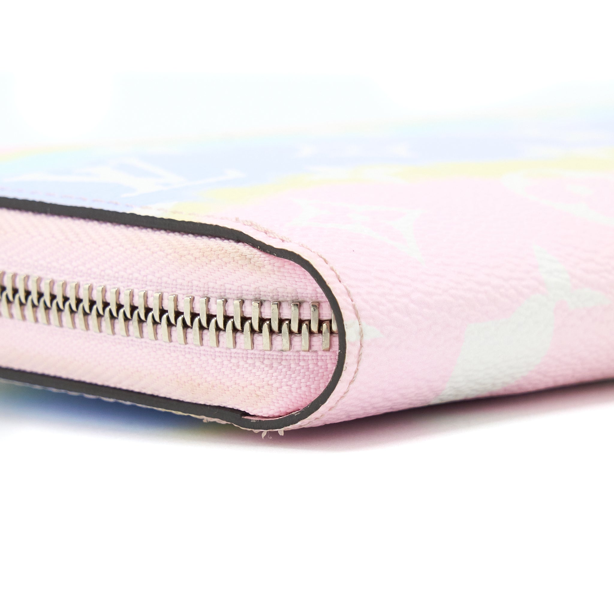 LOUIS VUITTON ESCALE PASTEL ZIPPY LONG WALLET SHW