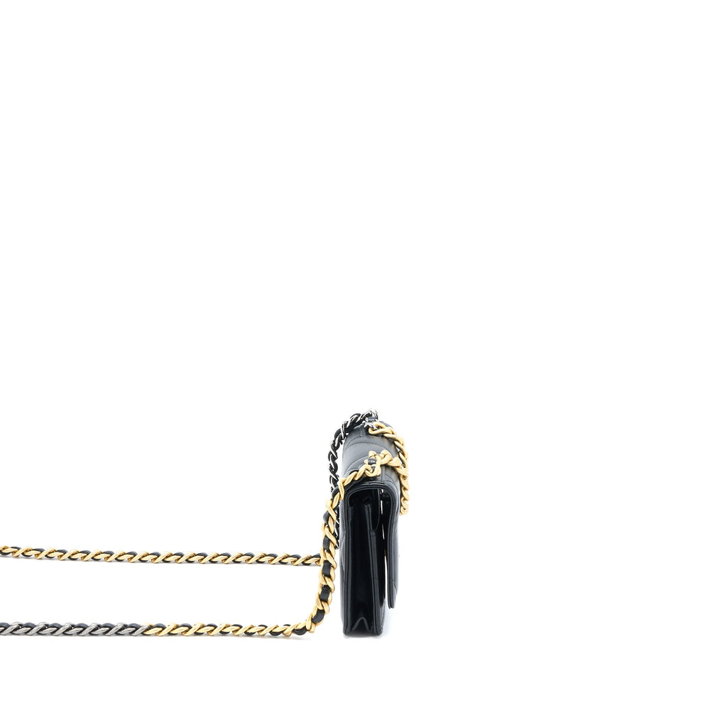 CHANEL 19 WALLET ON CHAIN LAMBSKIN BLACK MULTICOLOUR HARDWARE