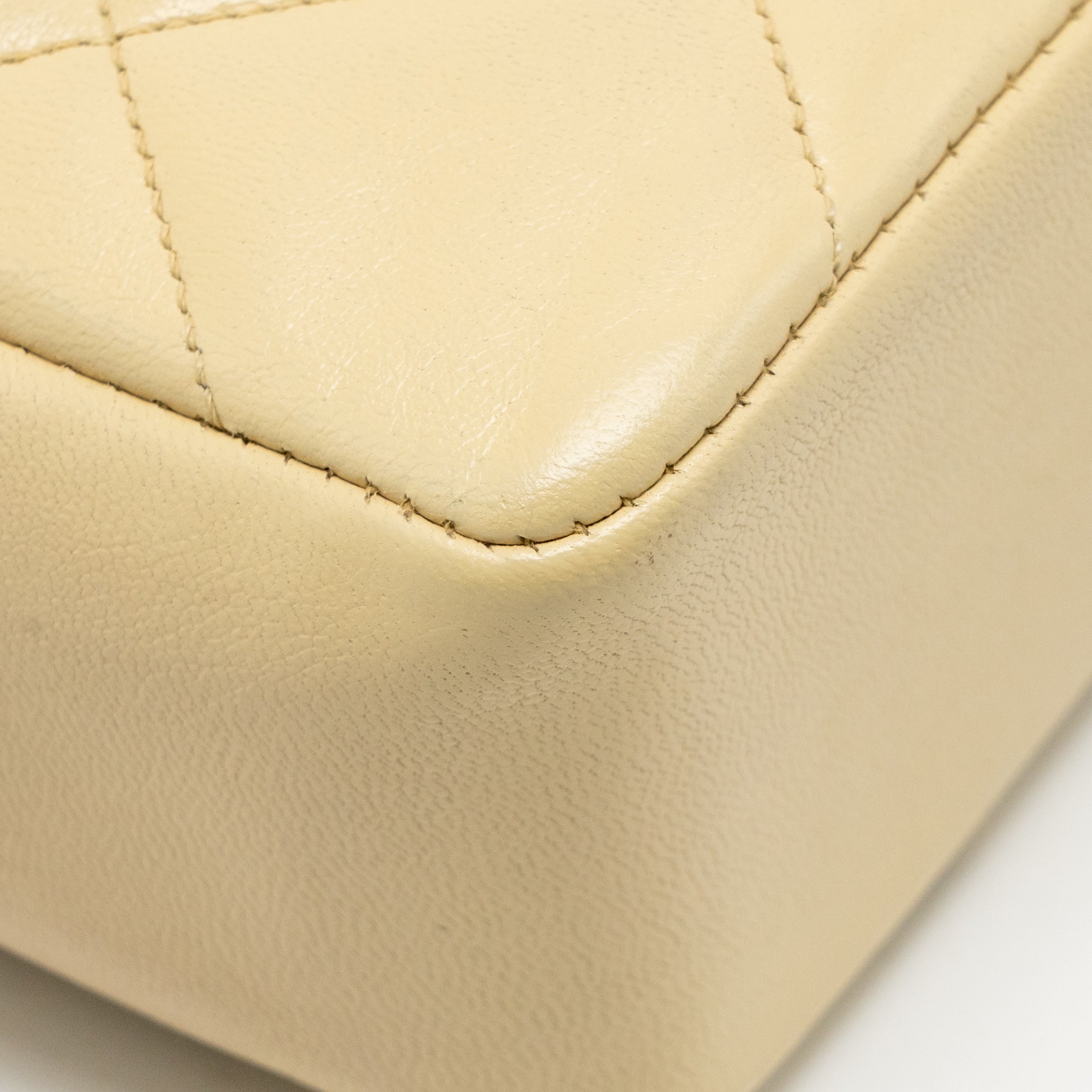 CHANEL VINTAGE QUILTED ENVELOPE FLAP BAG LAMBSKIN BEIGE / BLACK GHW