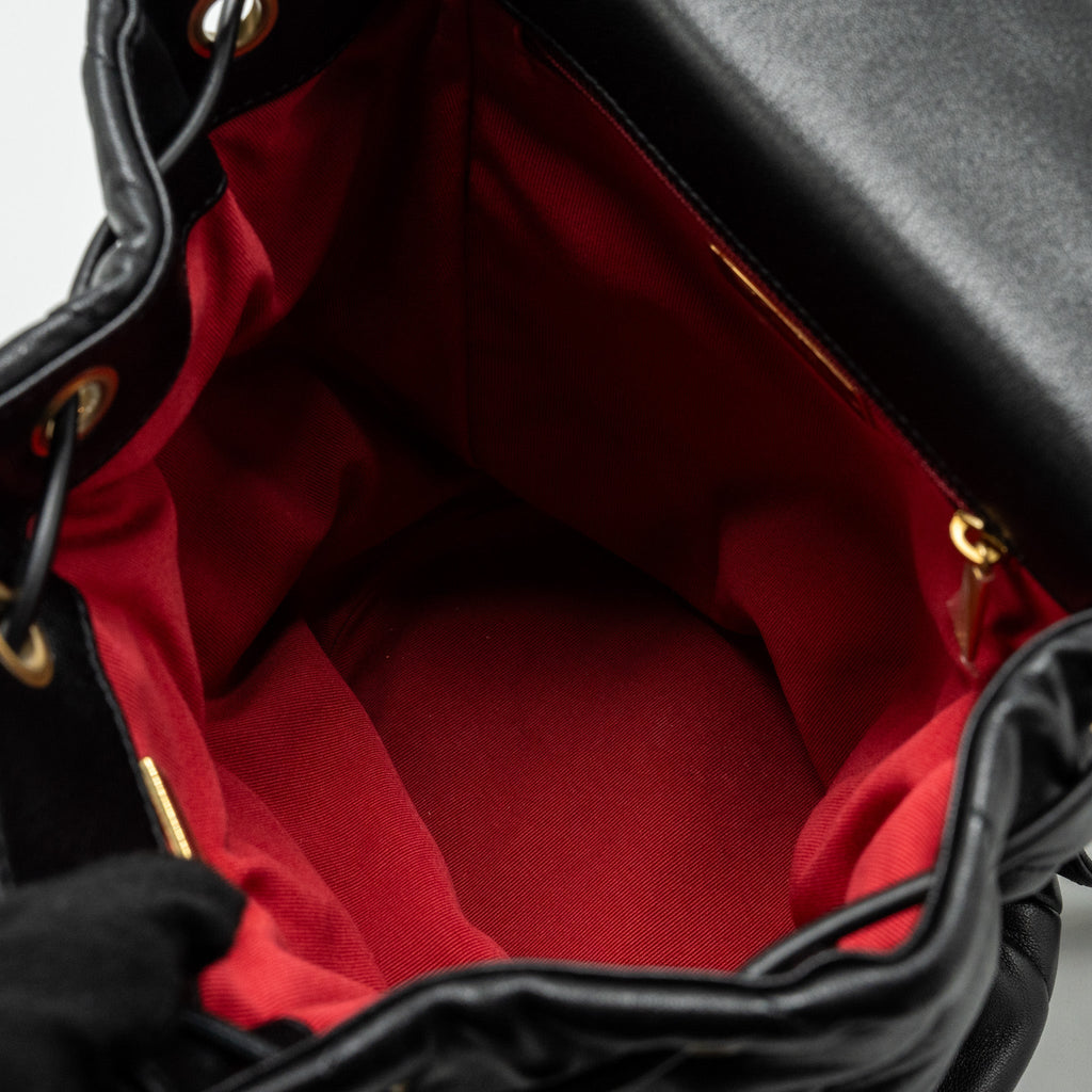 CHANEL 24C 19 BACKPACK SHINY LAMBSKIN BLACK MULTICOLOUR HARDWARE(MICROCHIP)