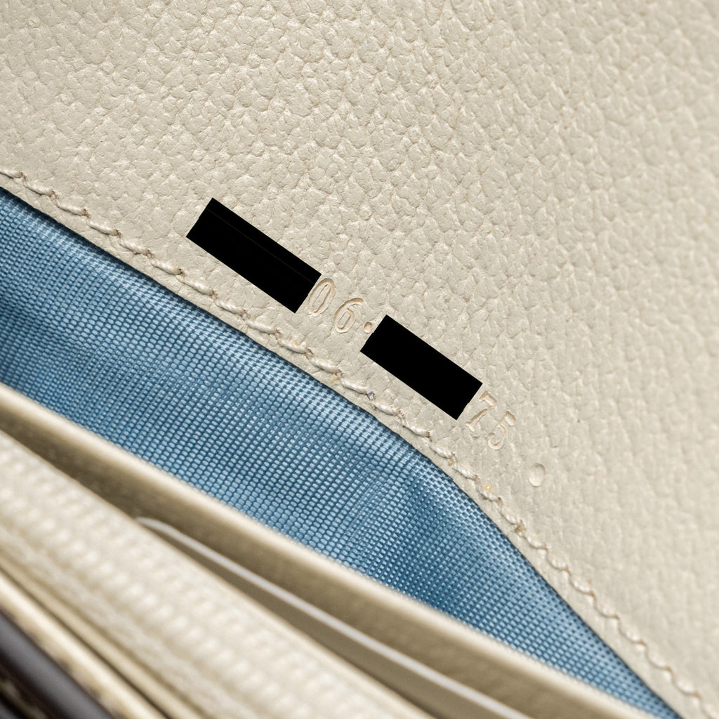 GUCCI MINI PADLOCK POUCH WITH CHAIN WITH BEE PRINTED CALFSKIN WHITE/GOLD GHW