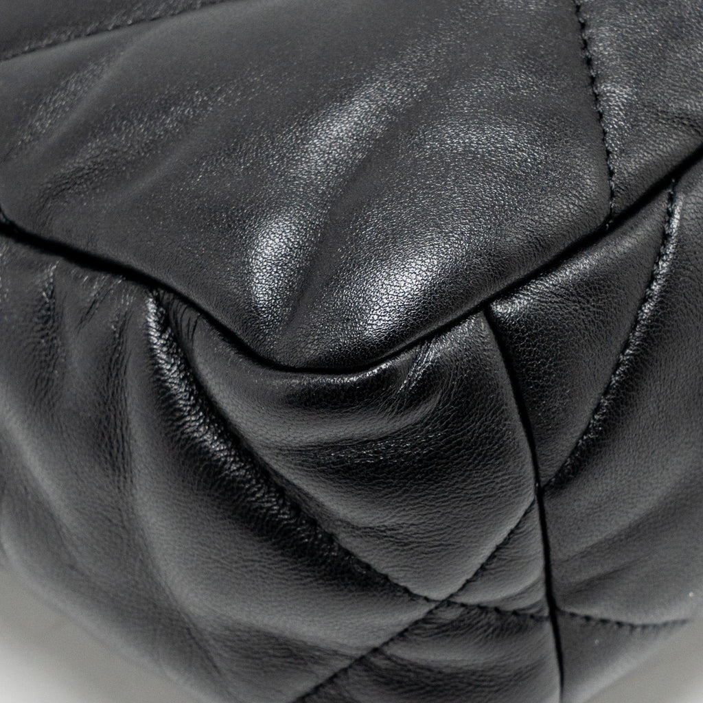 CHANEL SMALL 19 BAG LAMBSKIN BLACK MULTICOLOR HARDWARE (MICROCHIP)