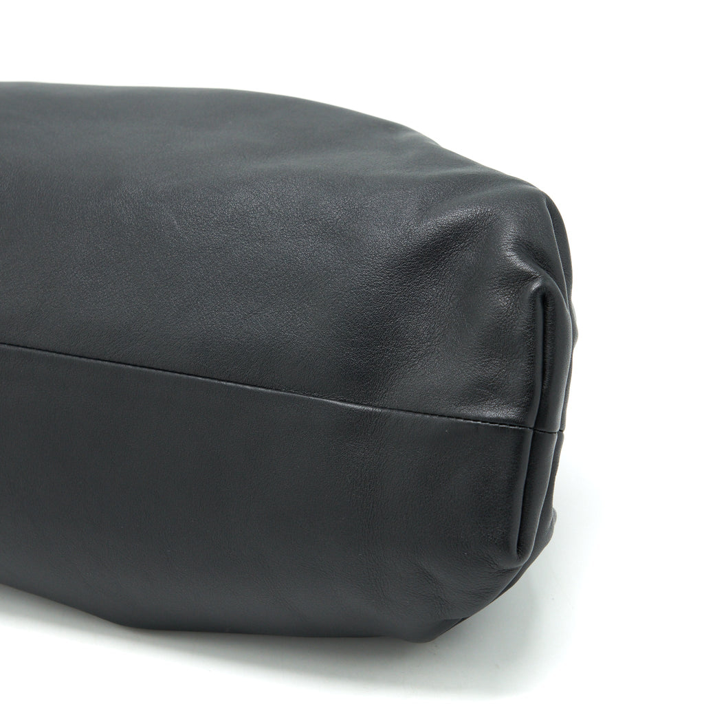 BOTTEGA VENETA CALFSKIN CLUTCH BLACK