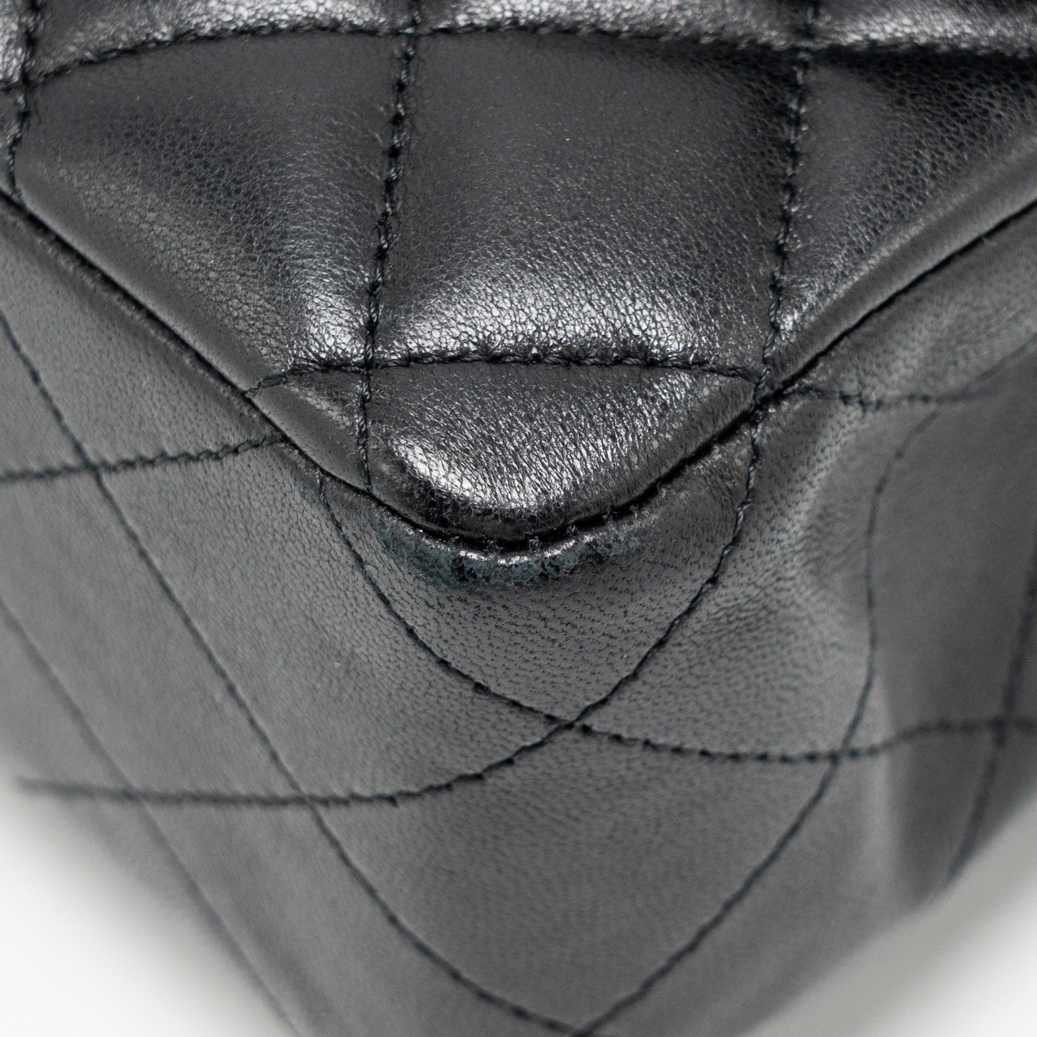 CHANEL MEDIUM CLASSIC DOUBLE FLAP BAG LAMBSKIN BLACK GHW