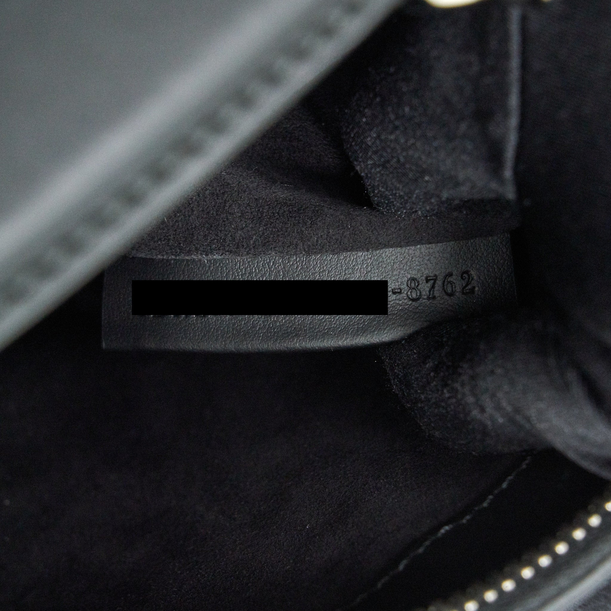 FENDI DOTCOM SHOULDER BAG BLACK WITH STITCH DETAILS