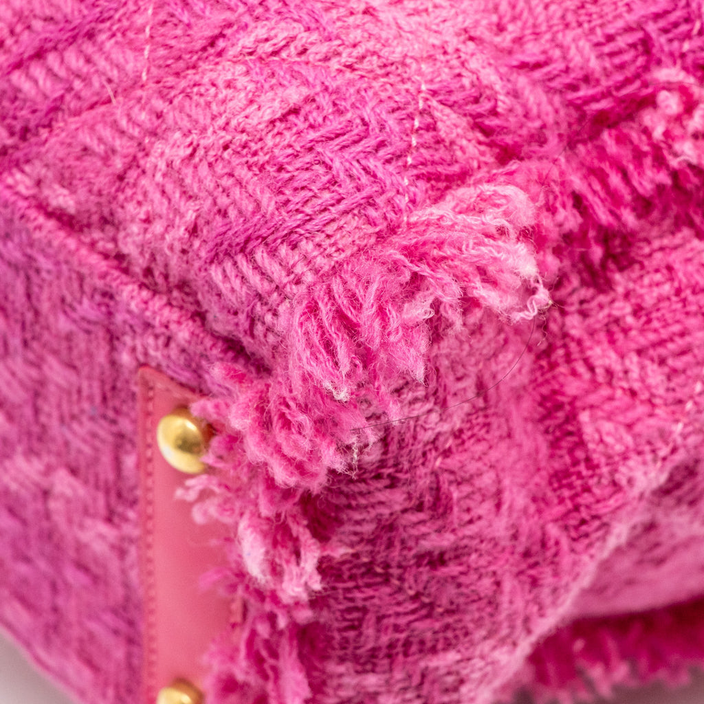 CHANEL LETTER LOGO ZIPPED SHOPPING BAG TWEED PINK GHW