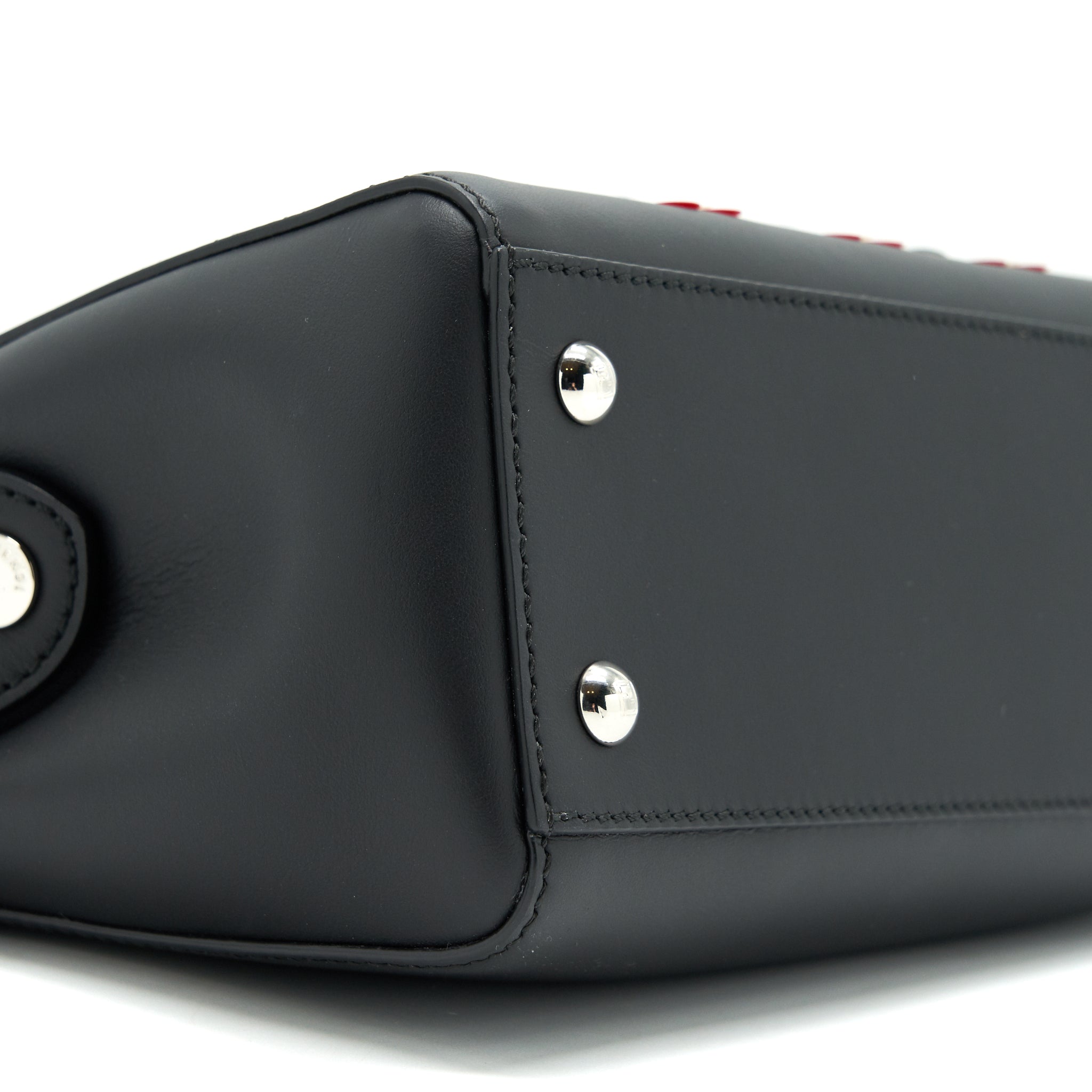 FENDI DOTCOM SHOULDER BAG BLACK WITH STITCH DETAILS