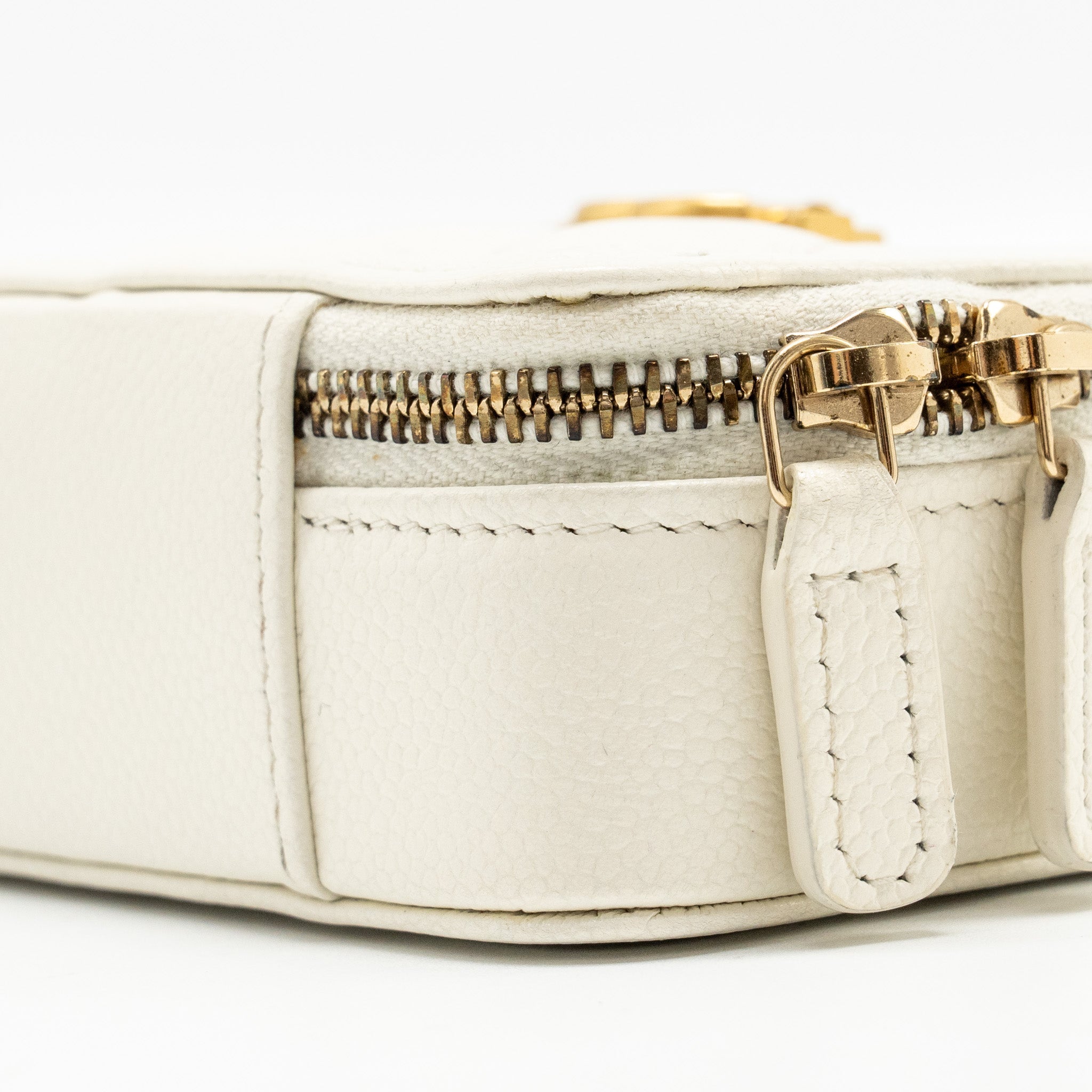 CHANEL BOY CHAIN CLUTCH CAVIAR WHITE GHW (MICROCHIP)