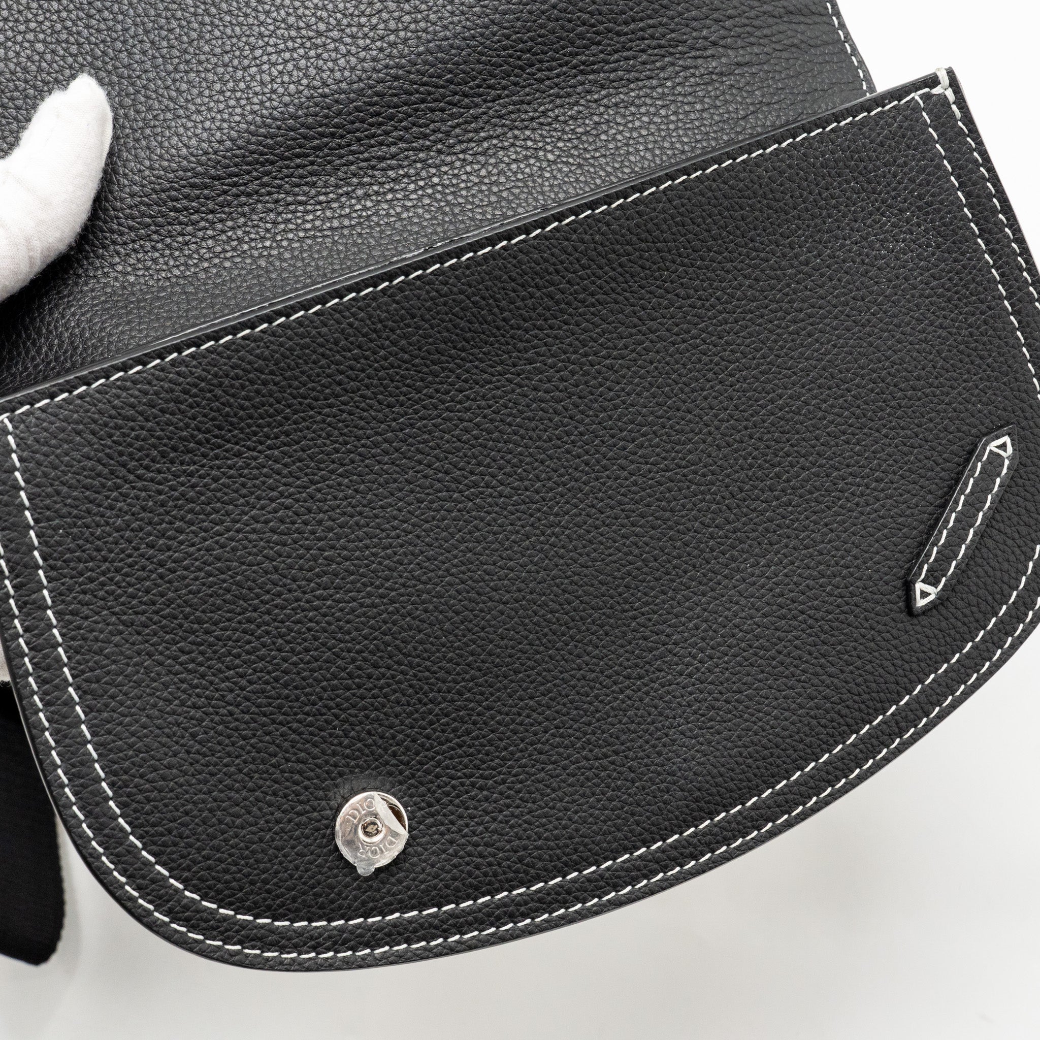 DIOR X KAWS POUCH SADDLE BAG LEATHER BLACK SHW