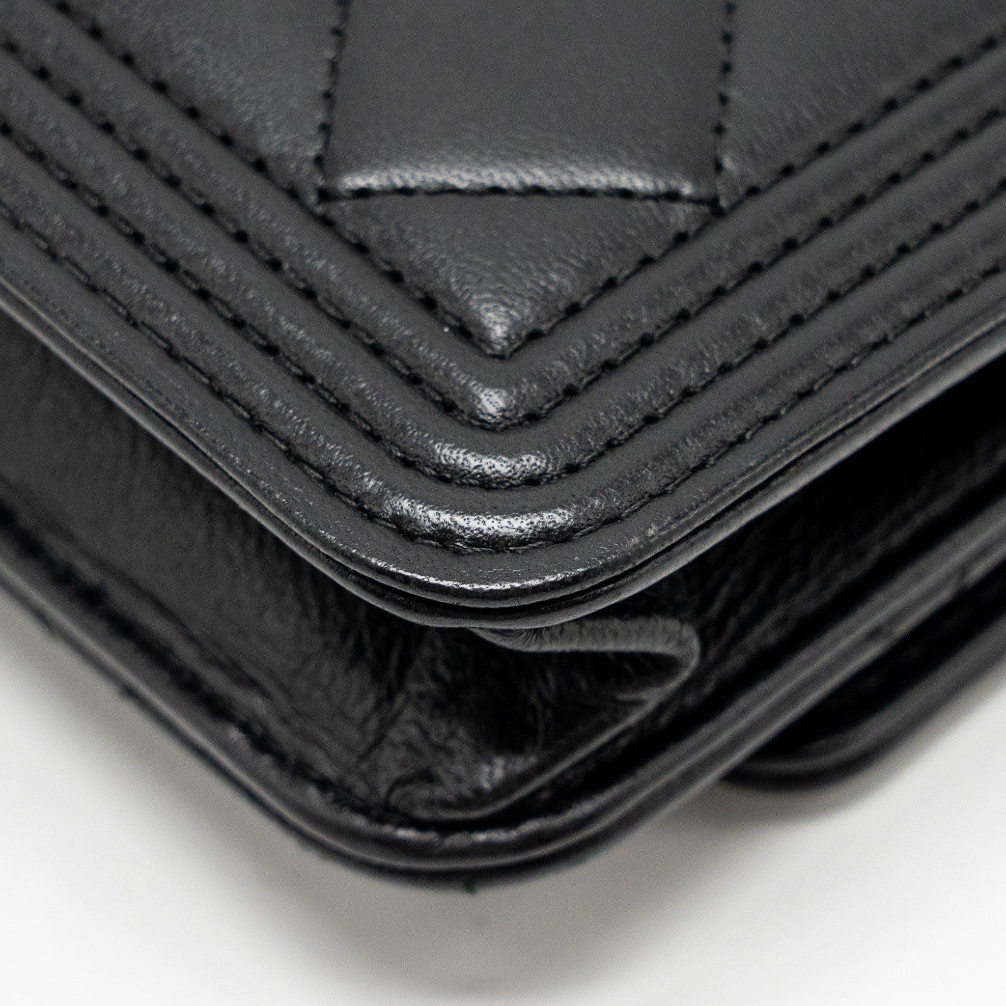 CHANEL BOY WALLET ON CHAIN LAMBSKIN BLACK GHW