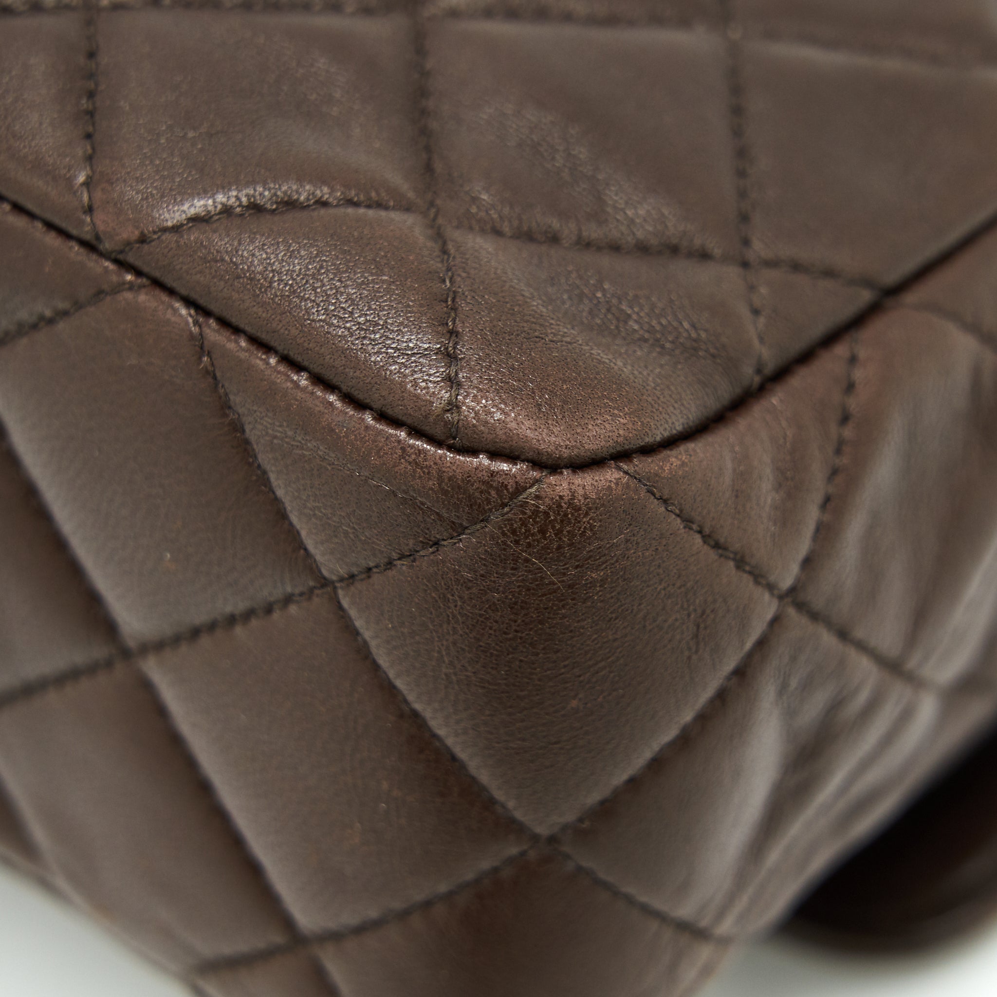 CHANEL MEDIUM FLAP BAG CHOCOLATE GHW