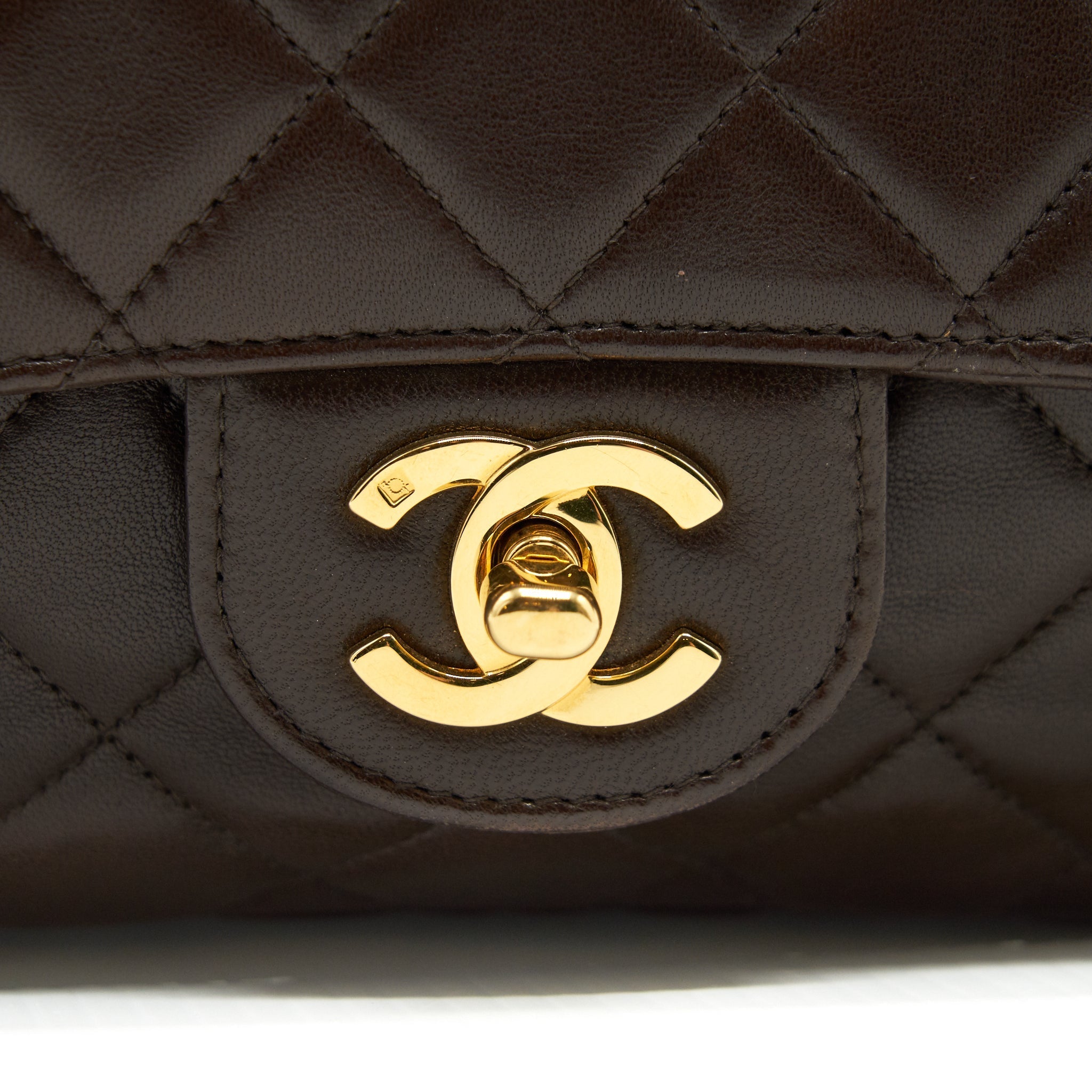 CHANEL MEDIUM FLAP BAG CHOCOLATE GHW