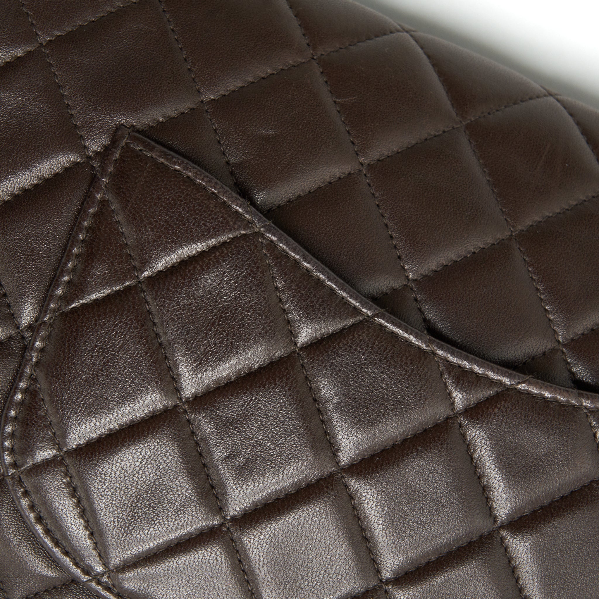 CHANEL MEDIUM FLAP BAG CHOCOLATE GHW