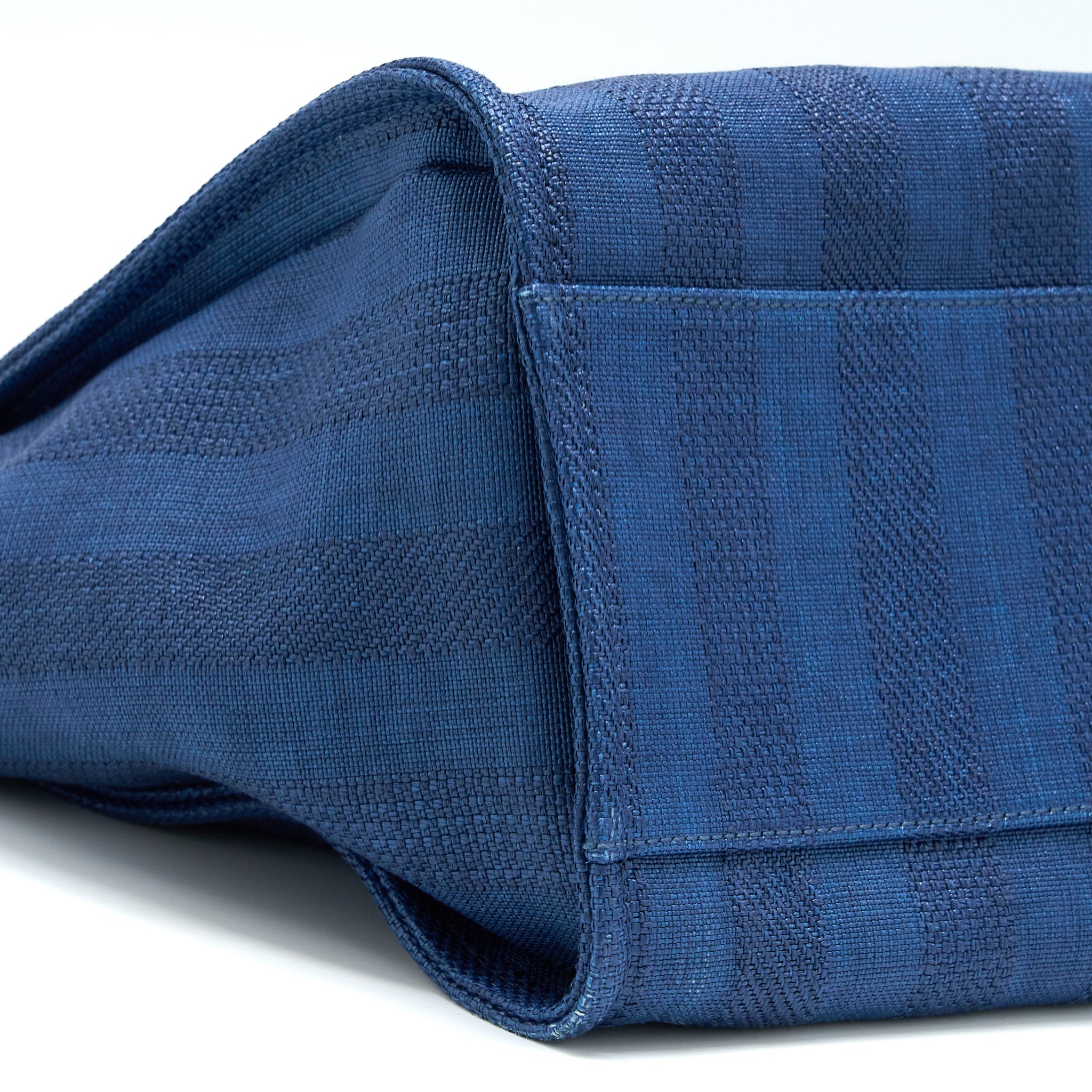 CHANEL DEAUVILLE TOTE BAG CANVAS DARK BLUE LGHW