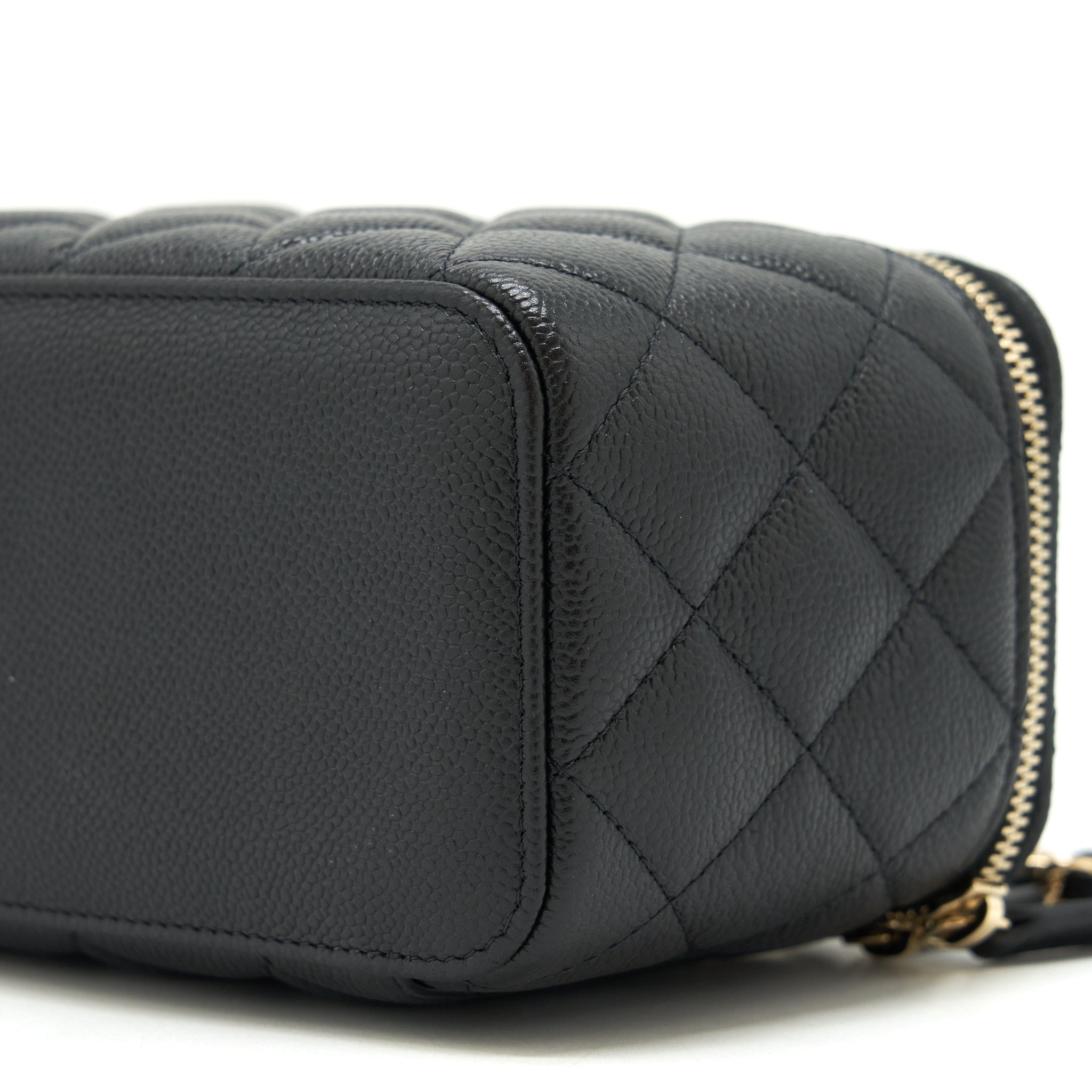 CHANEL 22P LONG VANITY WITH LOGO ON CHAIN CAVIAR BLACK LGHW