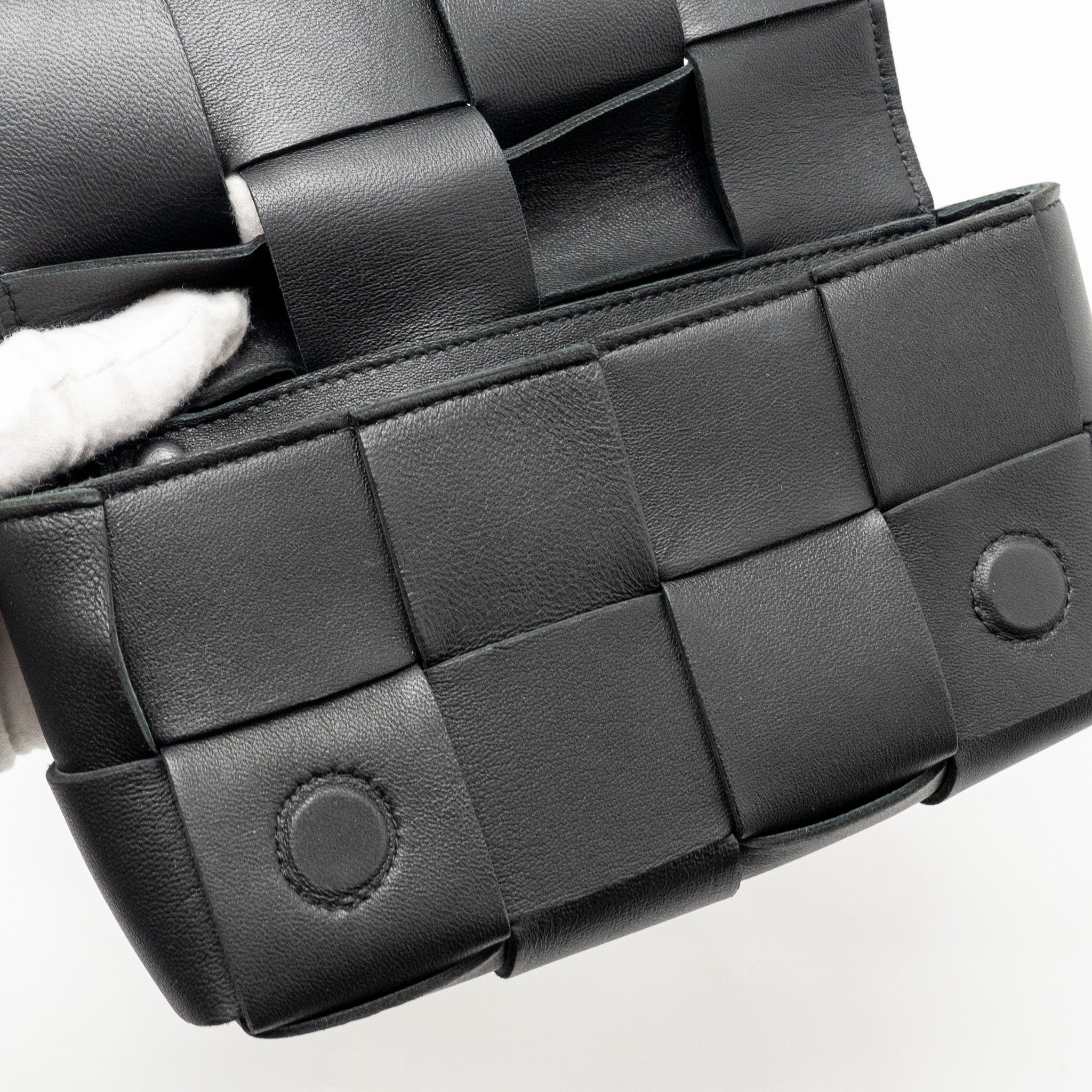 BOTTEGA VENETA CASSETTE BELT BAG LAMBSKIN BLACK GHW