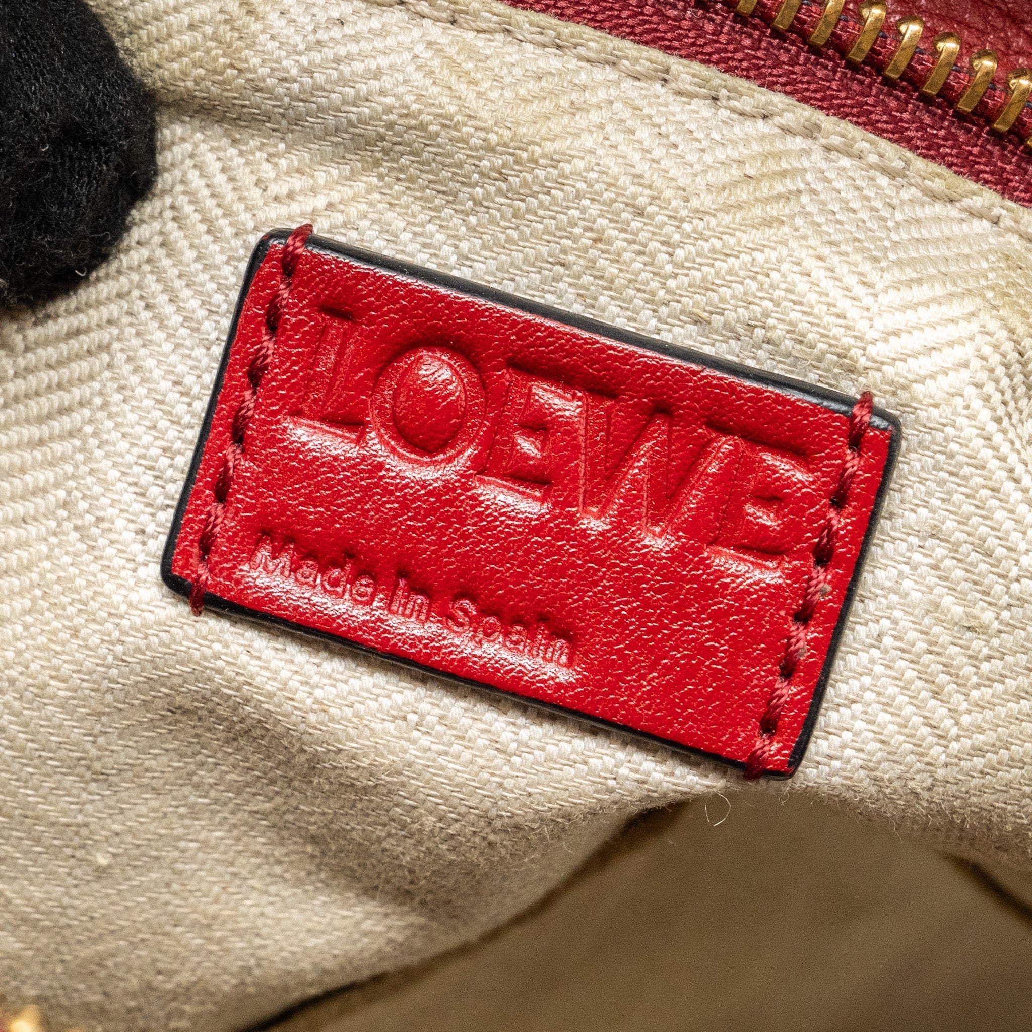LOEWE SMALL PUZZLE GRAINED CALFSKIN RED GHW