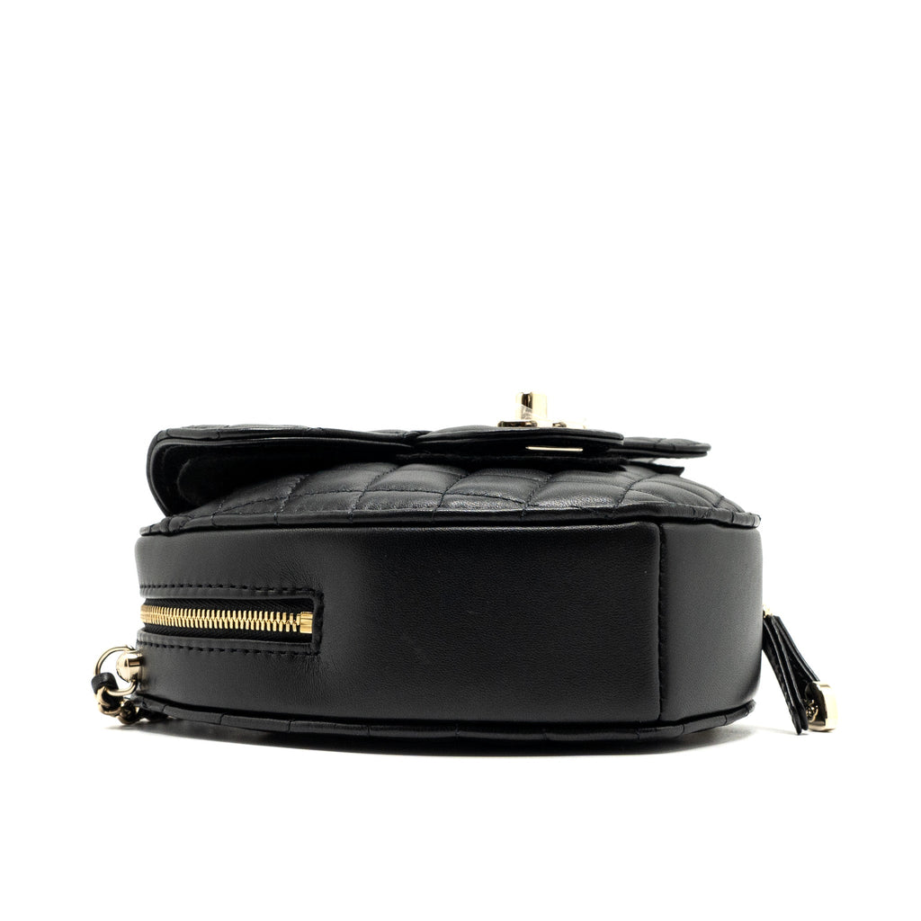 CHANEL 22S HEART BAG LAMBSKIN BLACK LGHW (MICROCHIP)