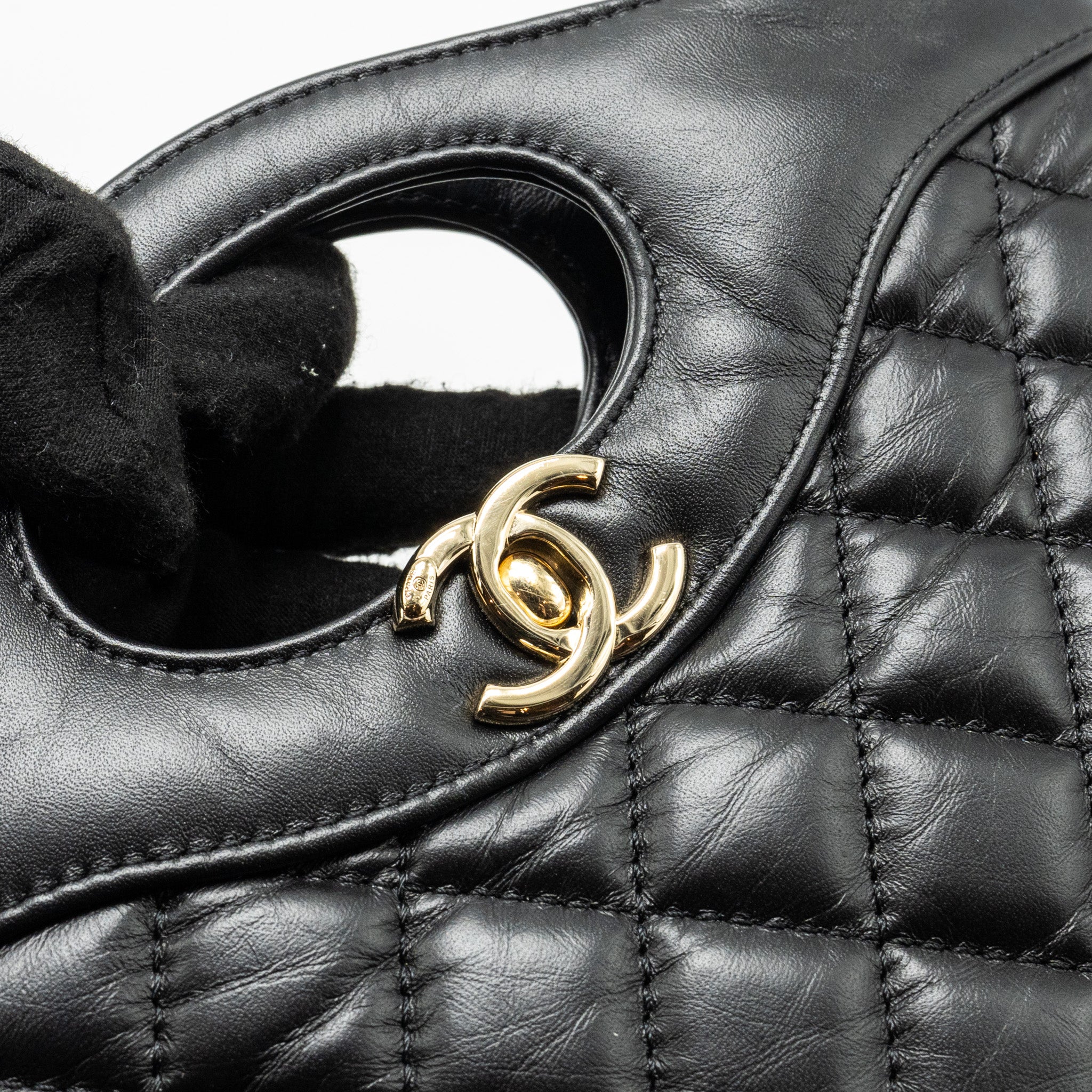 CHANEL 23A MINI 31 BAG CALFSKIN BLACK LGHW (MICROCHIP)