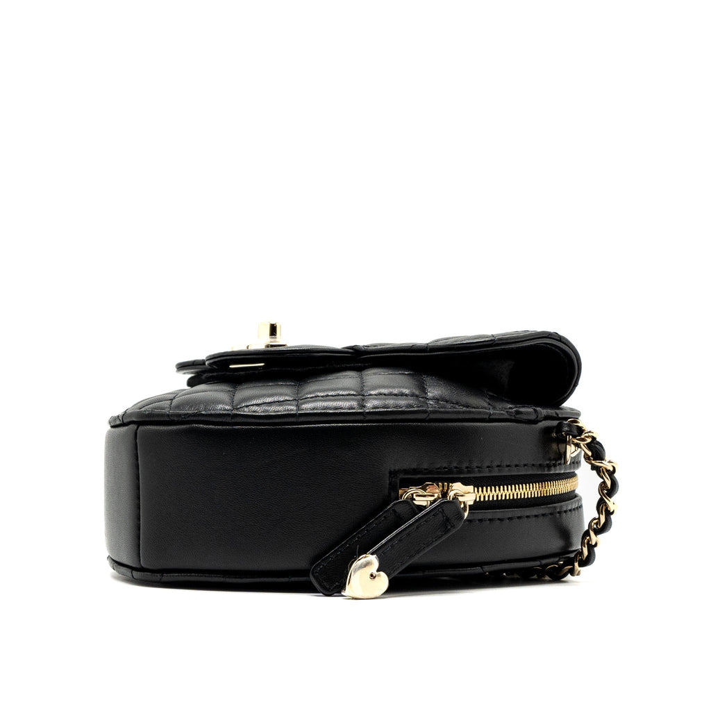 CHANEL 22S HEART BAG LAMBSKIN BLACK LGHW (MICROCHIP)