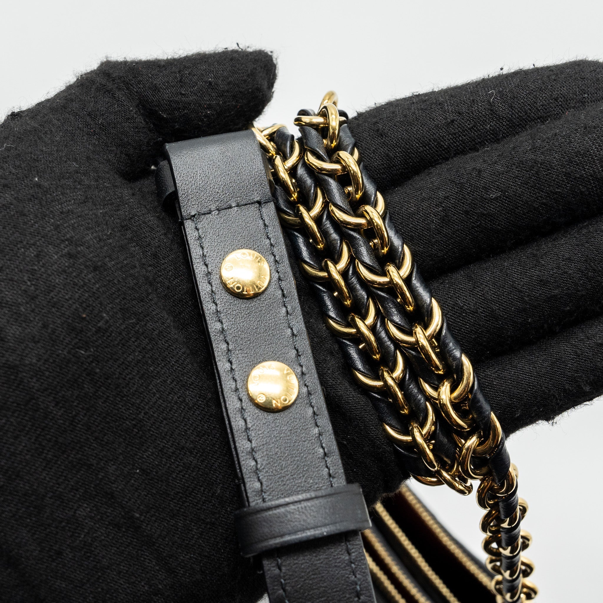 LOUIS VUITTON MULTI POCHETTE MONOGRAM EMPREINTE BLACK GHW