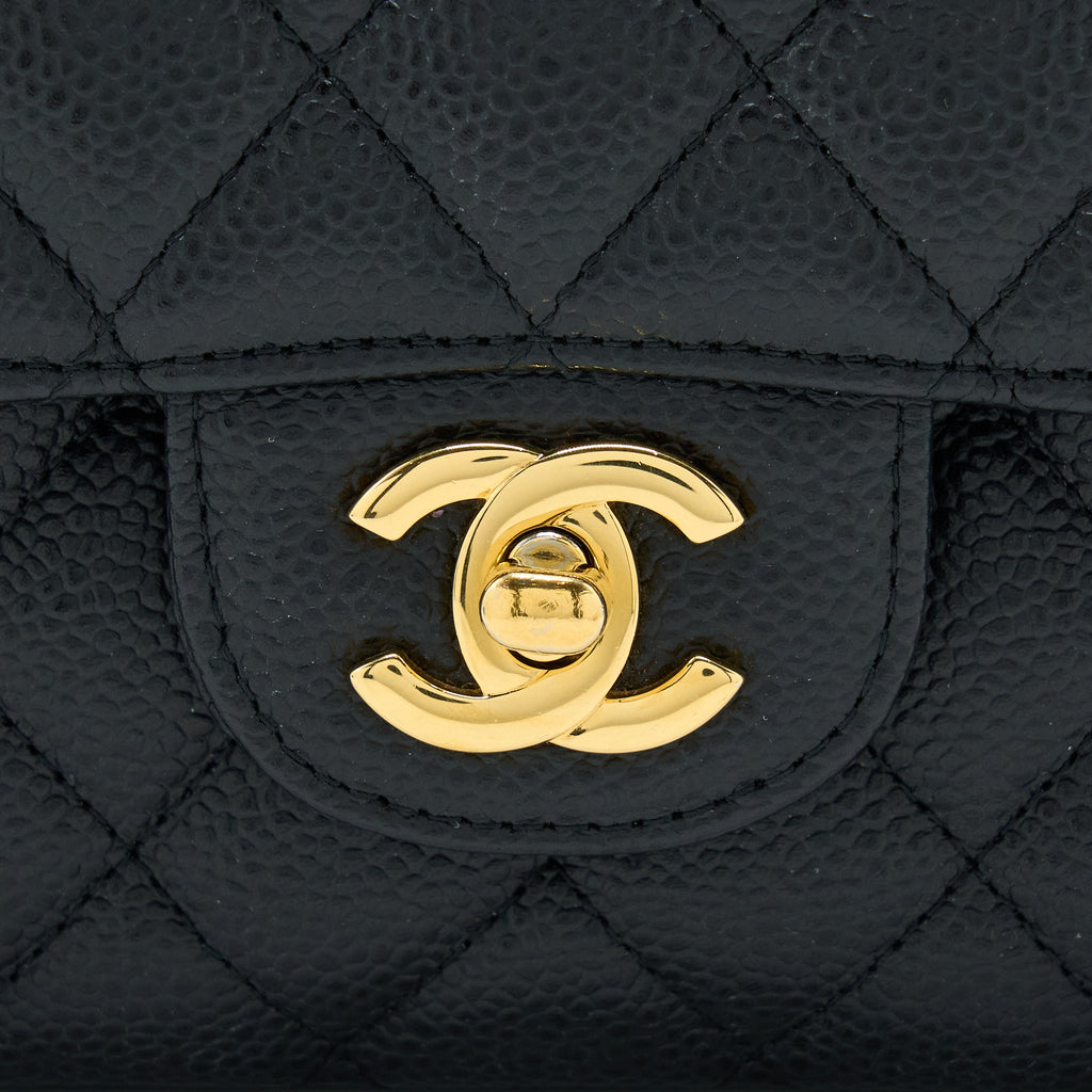 CHANEL MEDIUM CLASSIC DOUBLE FLAP CAVIAR BLACK GHW