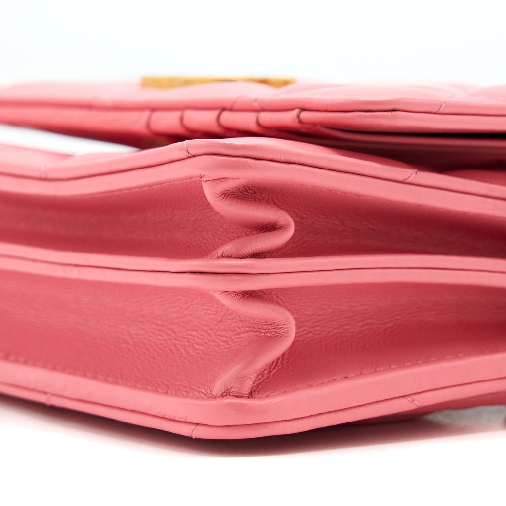 CHANEL 22P SEASONAL MINI SQUARE WALLET ON CHAIN LAMBSKIN PINK GHW