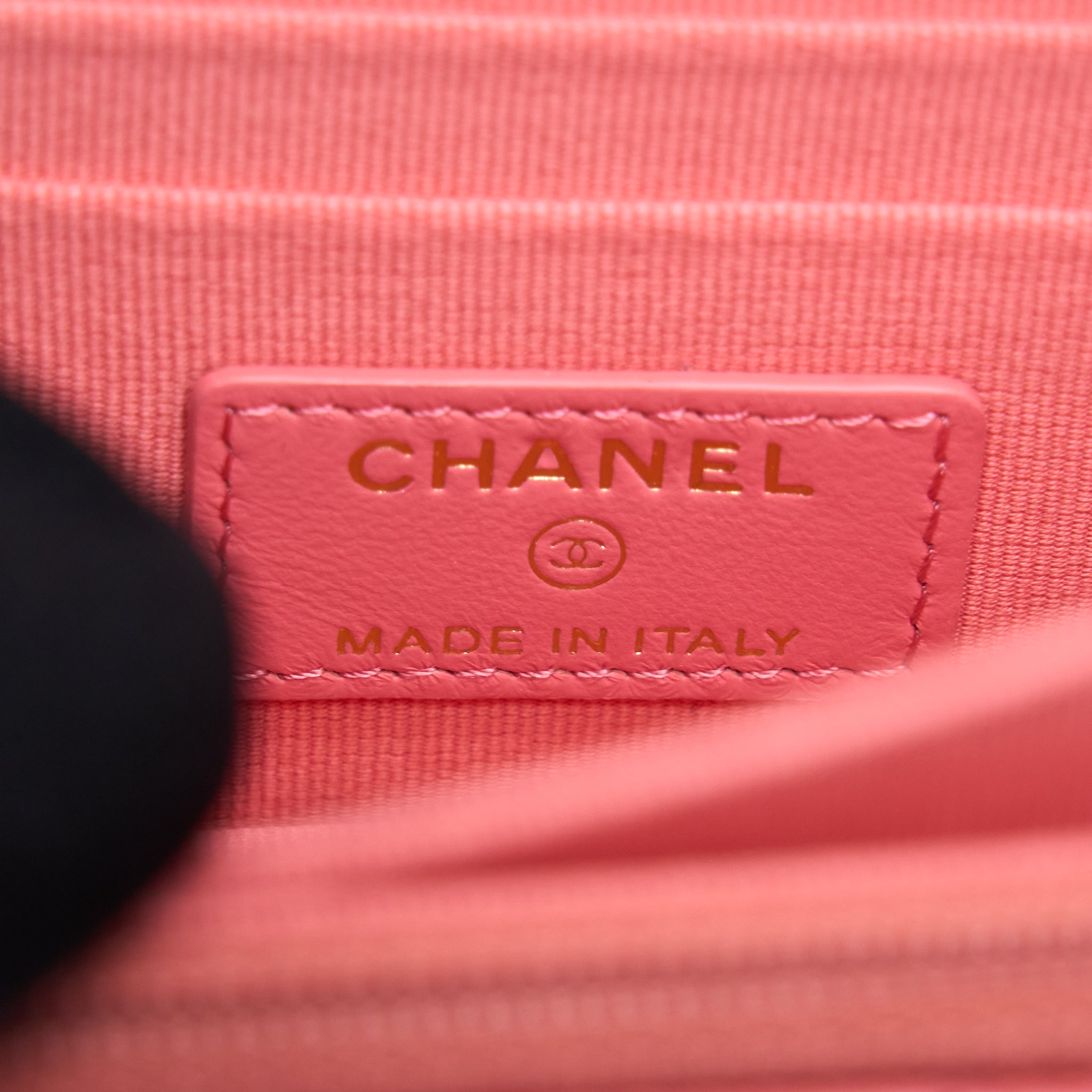 CHANEL 22P SEASONAL MINI SQUARE WALLET ON CHAIN LAMBSKIN PINK GHW