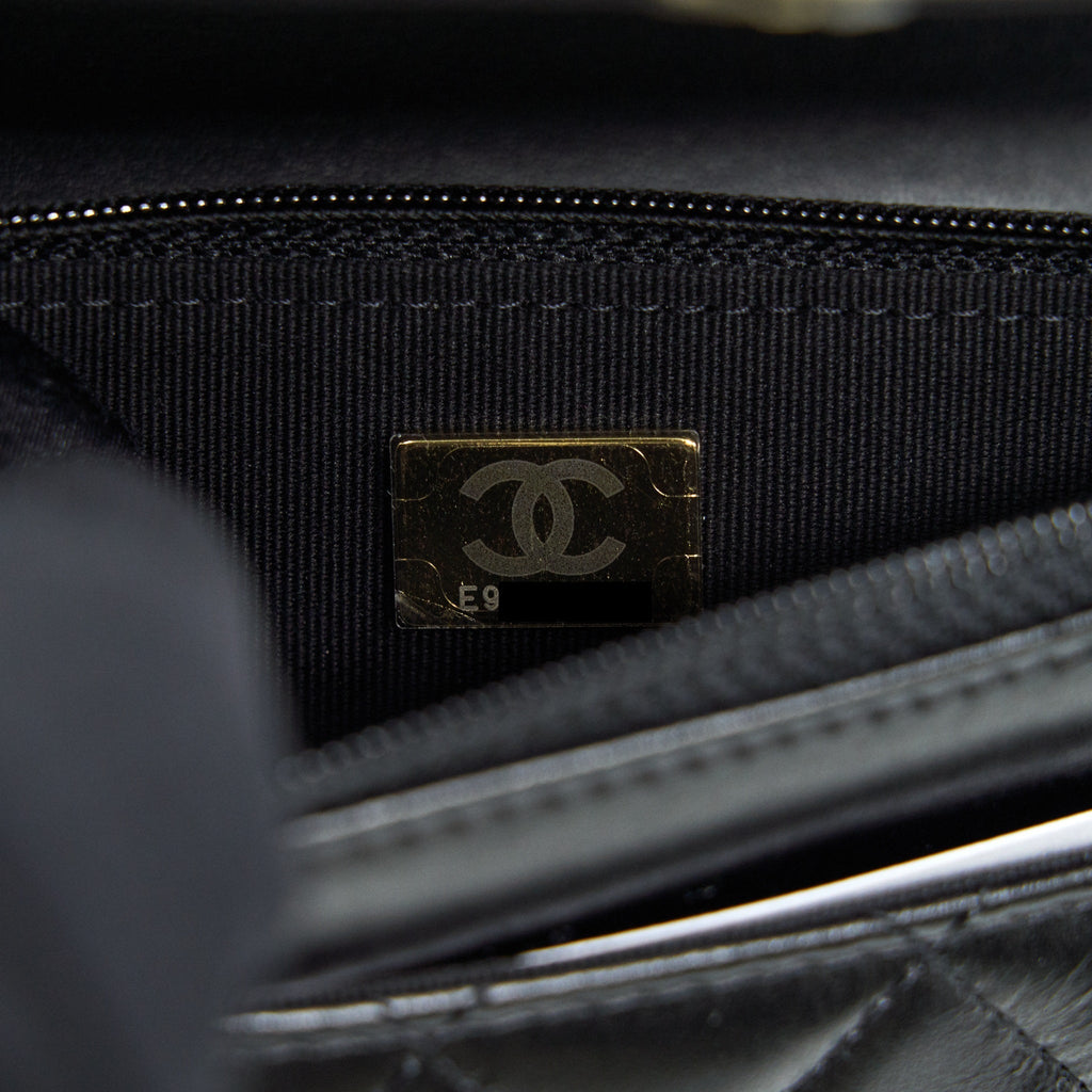 CHANEL GIANT PEARL CRUSH WALLET ON CHAIN BLACK