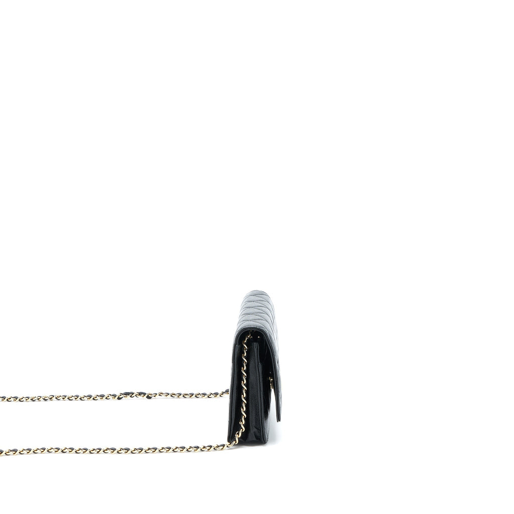 CHANEL 22B DETAIL CC LOGO WALLET ON CHAIN CAVIAR BLACK LGHW (MICROCHIP)