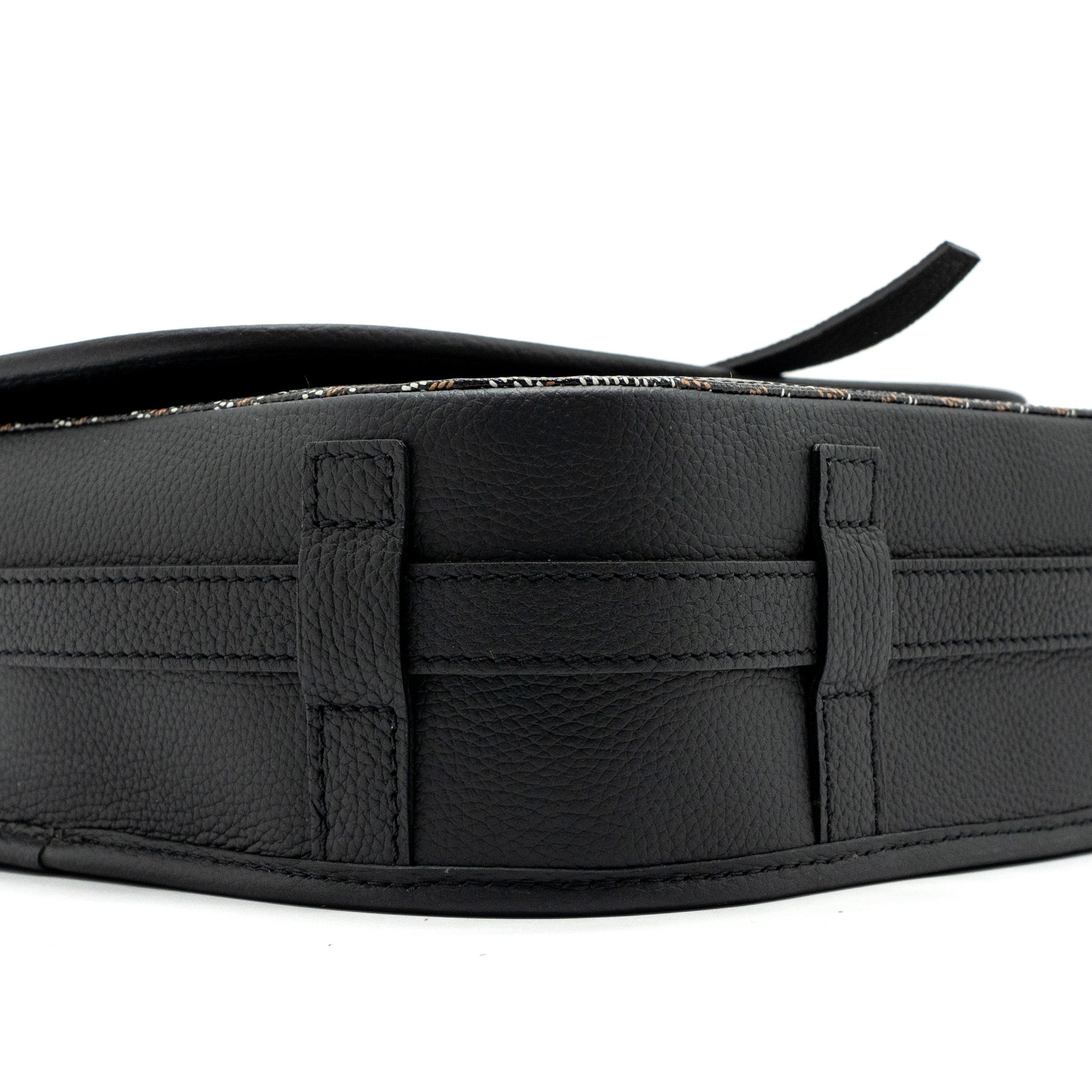 GOYARD BELVEDERE MM MESSANGER BAG GOYARDLINE CANVAS / CALFSKIN BLACK SHW