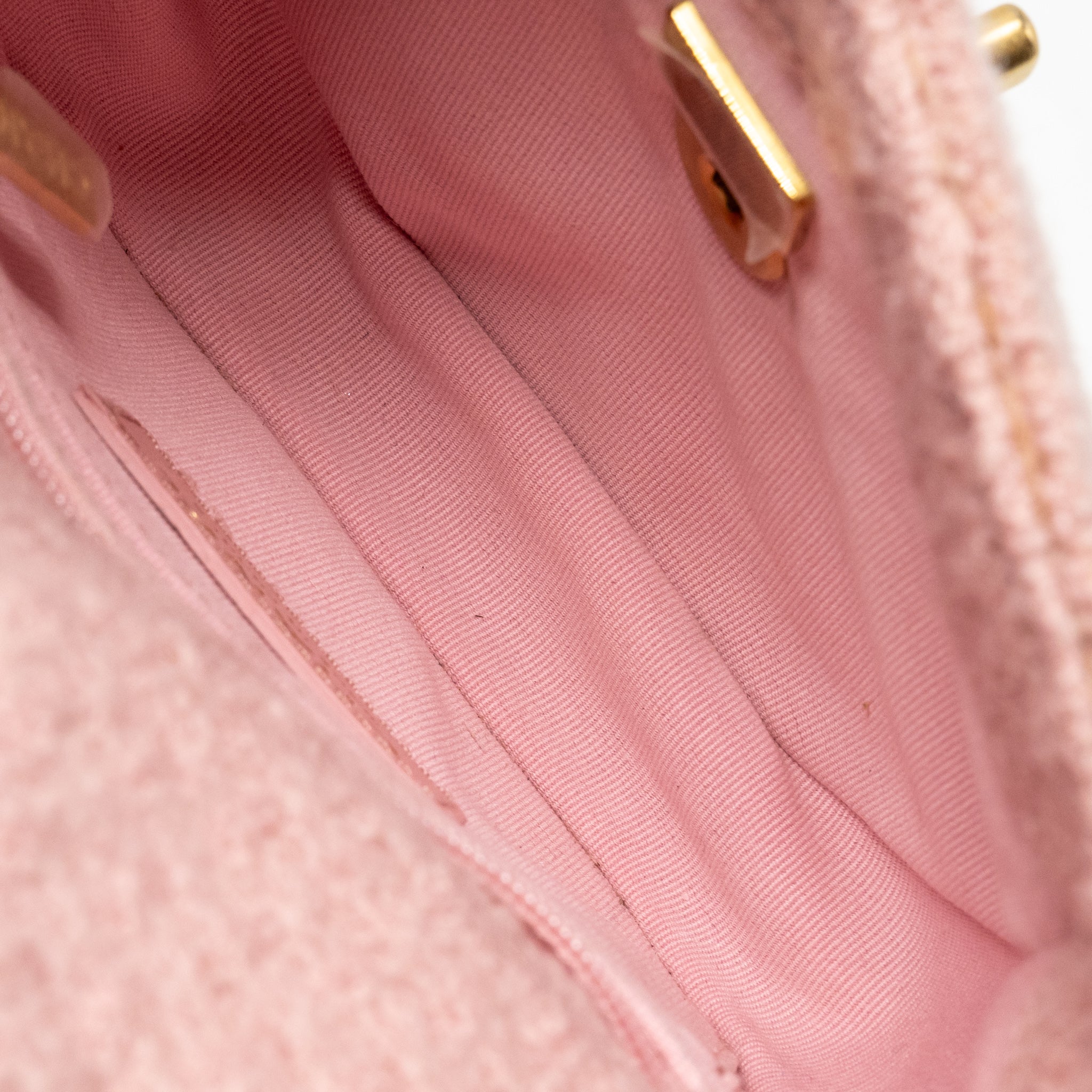 CHANEL 22K COZY COCO ROUND FLAP BAG TWEED/SHEARLING PINK GHW (MICROCHIP)