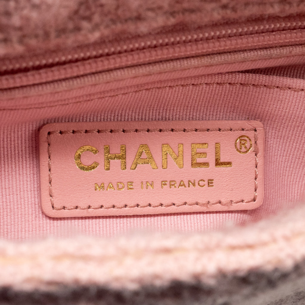 CHANEL 22K COZY COCO ROUND FLAP BAG TWEED/SHEARLING PINK GHW (MICROCHIP)