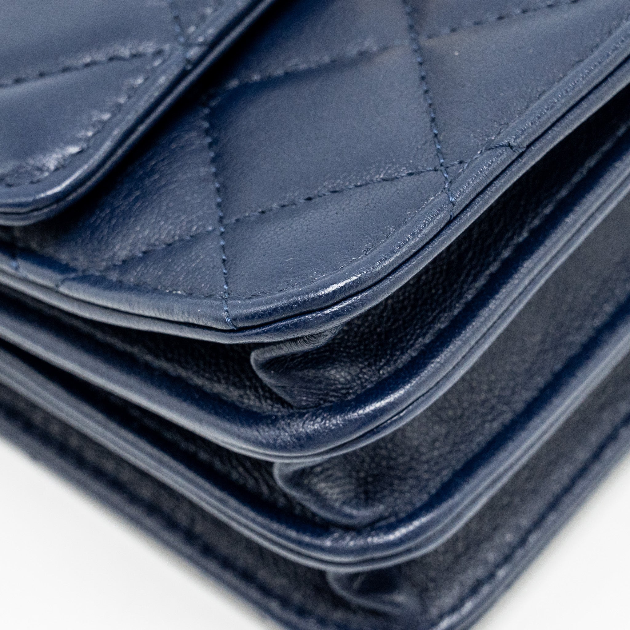 CHANEL TOP HANDLE MINI FLAP CLUTCH LAMBSKIN NAVY LGHW (MICROCHIP)